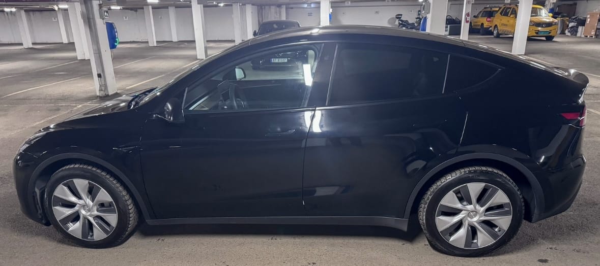 Tesla Model Y Long Range, 2022, Electric, automatic