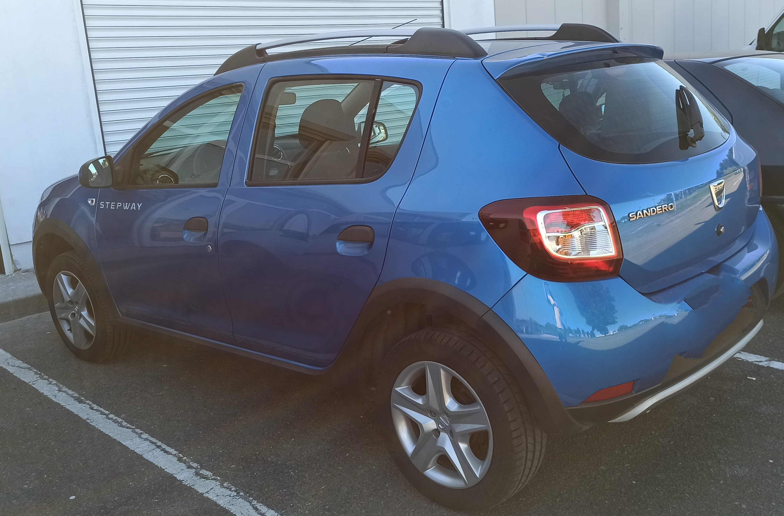 Dacia Sandero Stepway 1,5 L hdi 90cv avec Audio Bluetooth