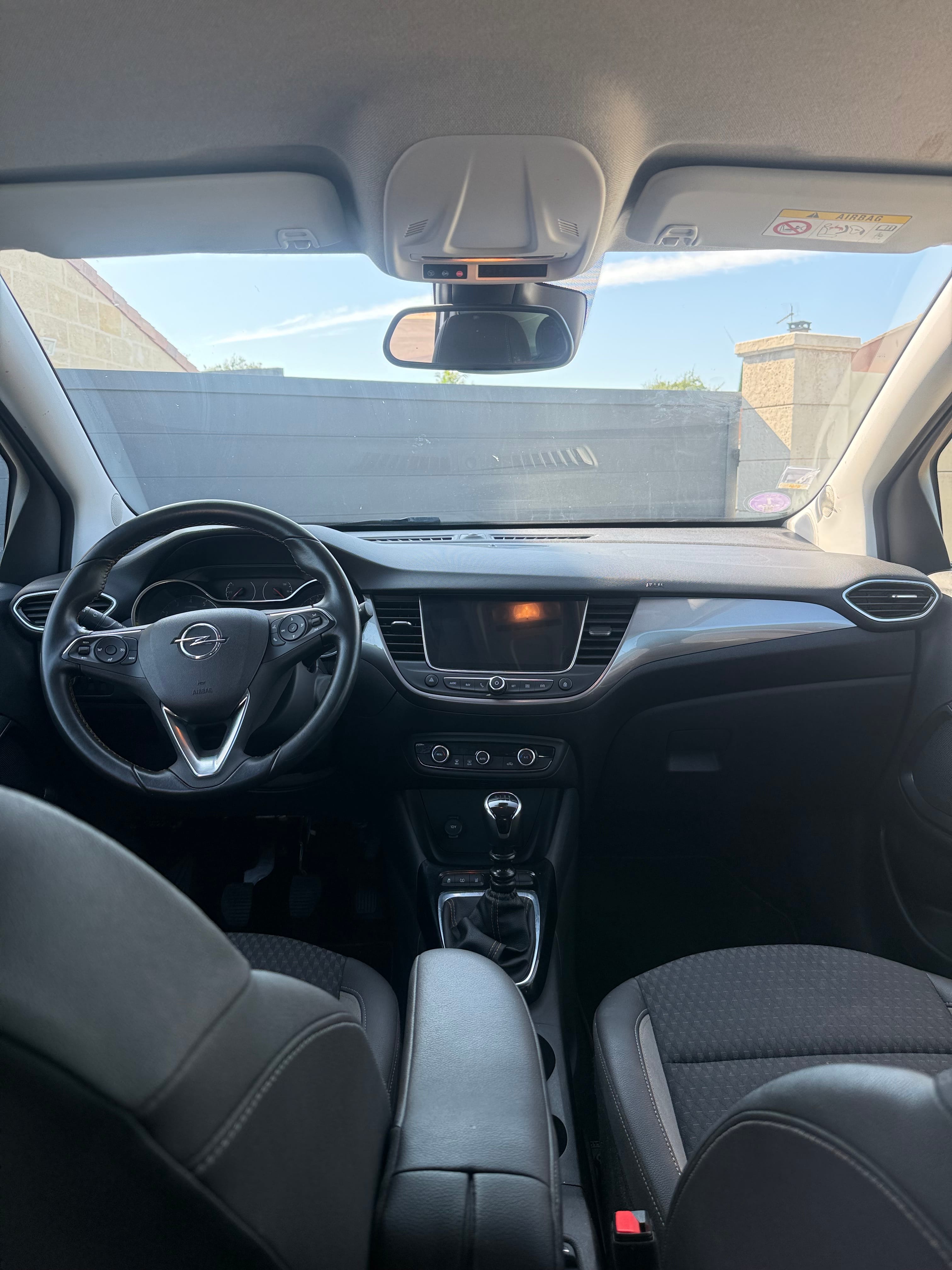 Opel Crossland avec GPS