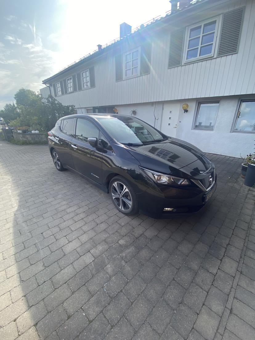 Nissan Leaf med Babysete