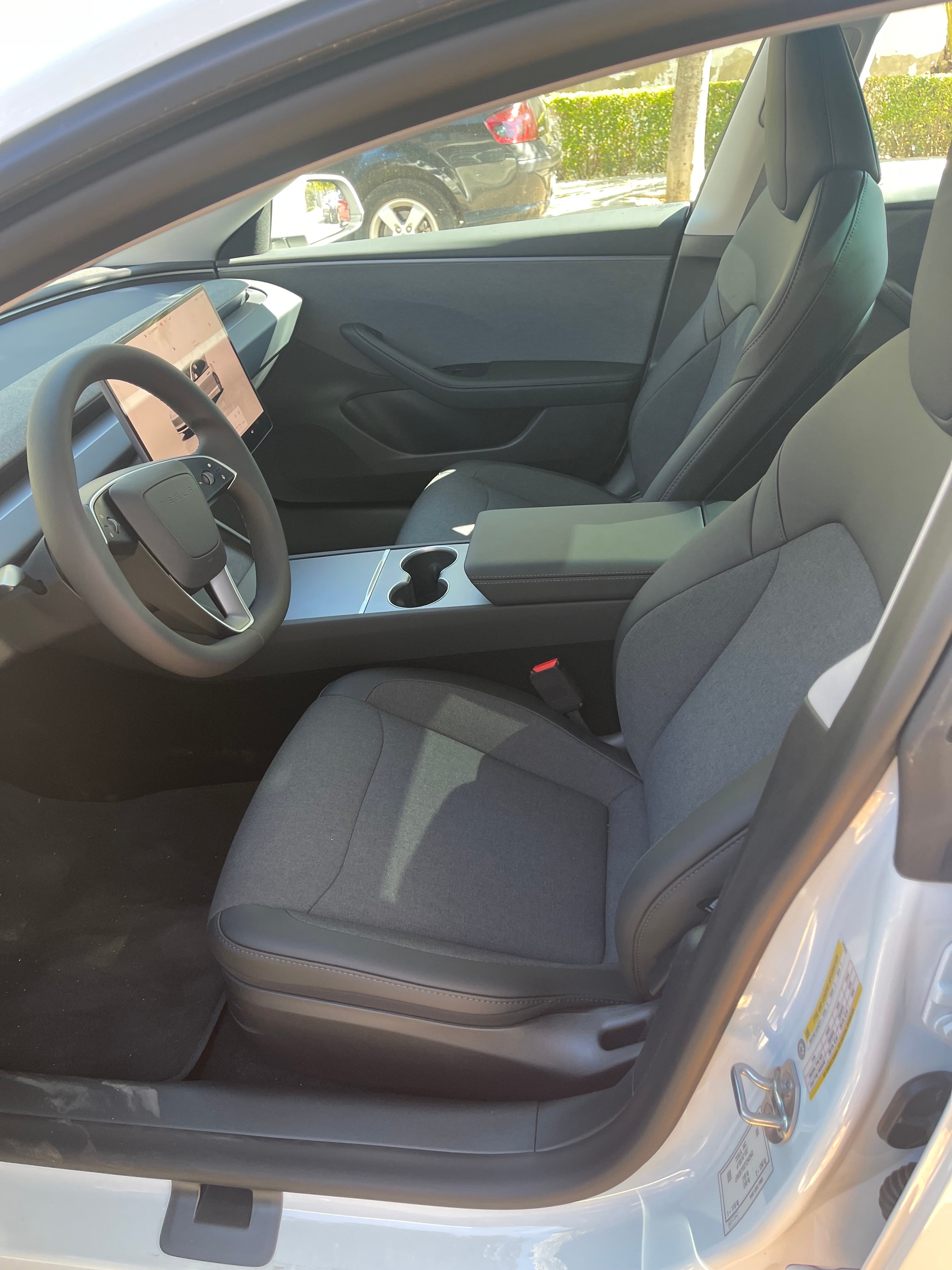 Tesla Model 3 con GPS