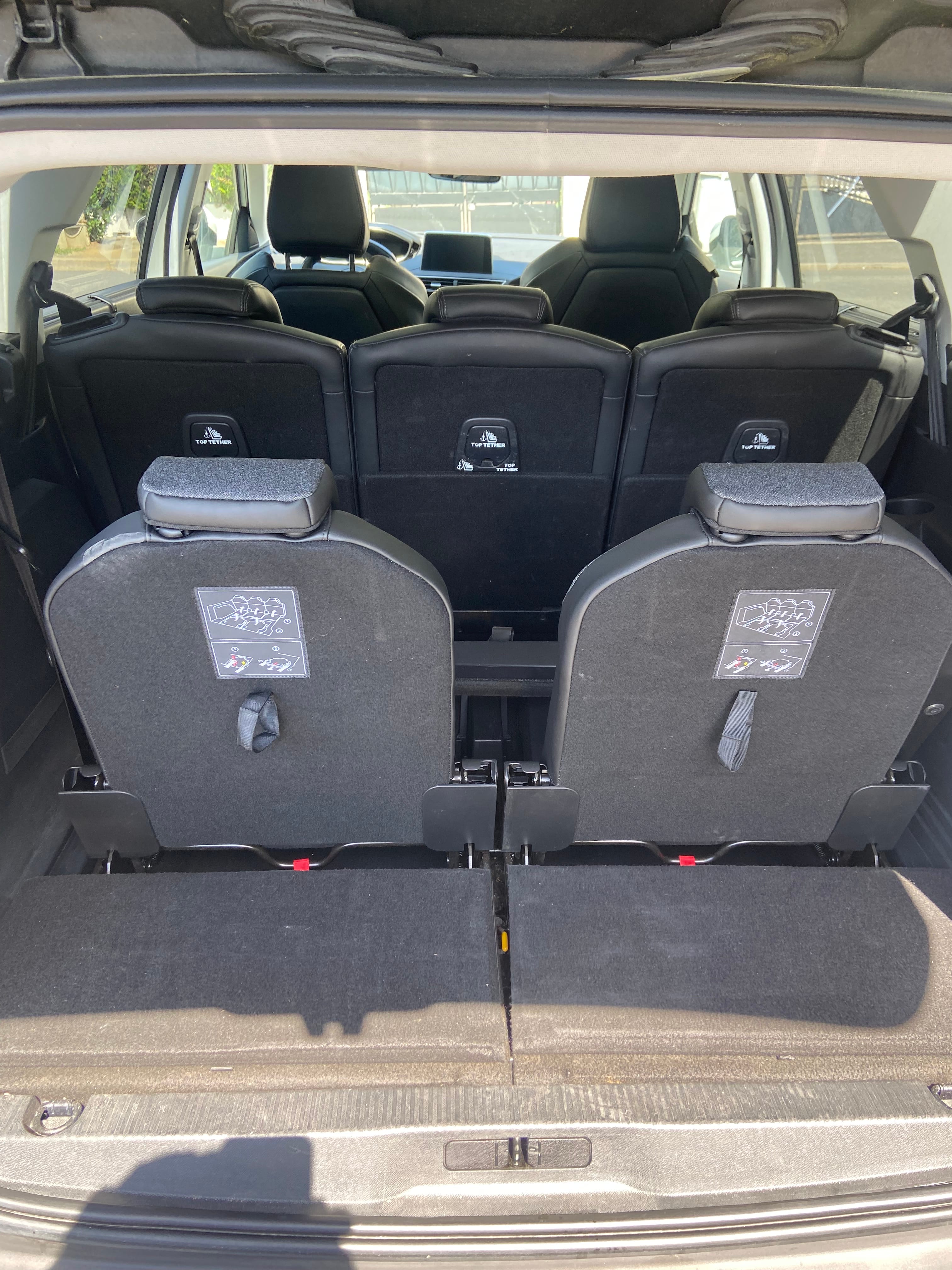 Peugeot 5008 avec GPS