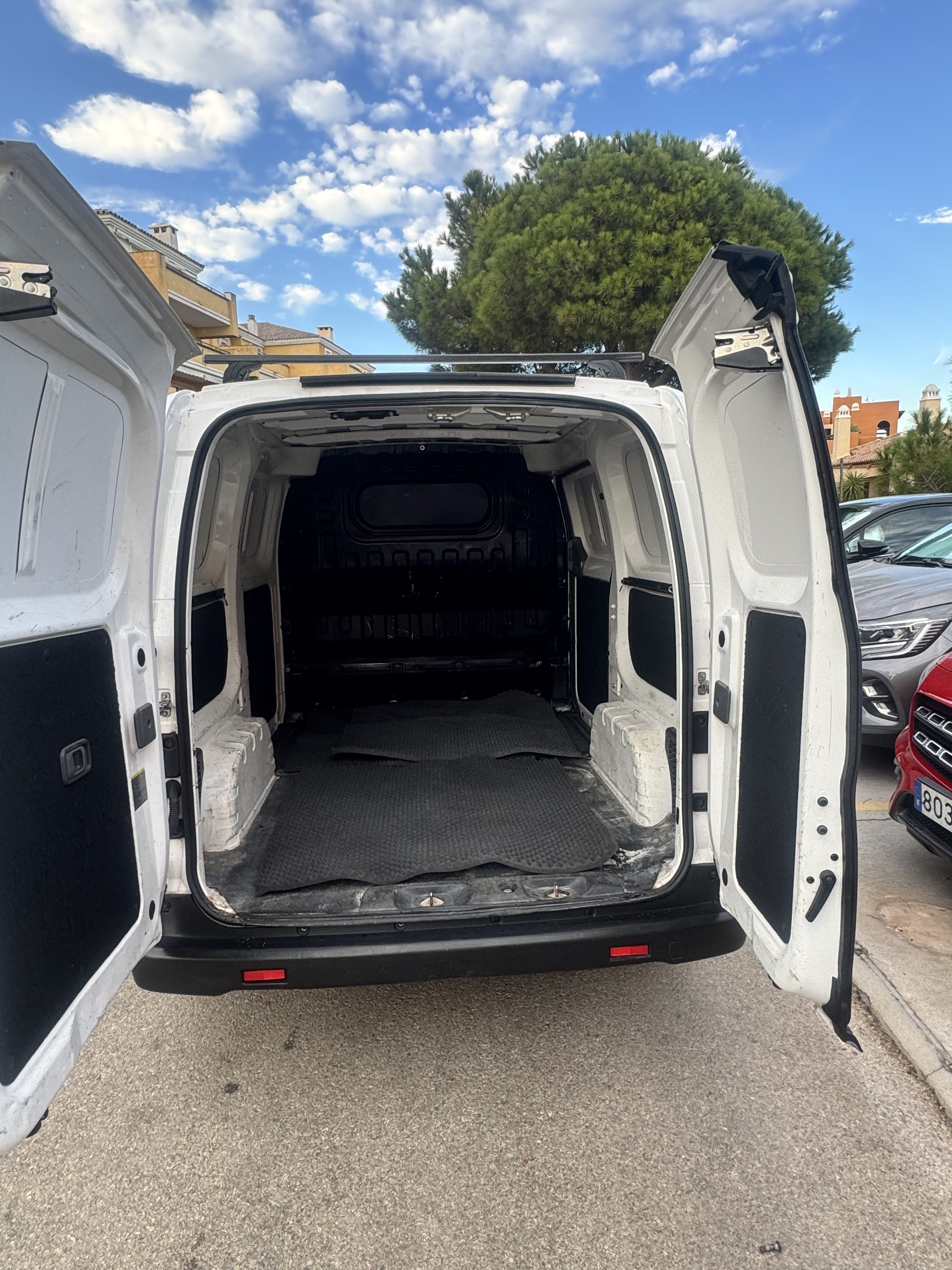 Nissan NV200