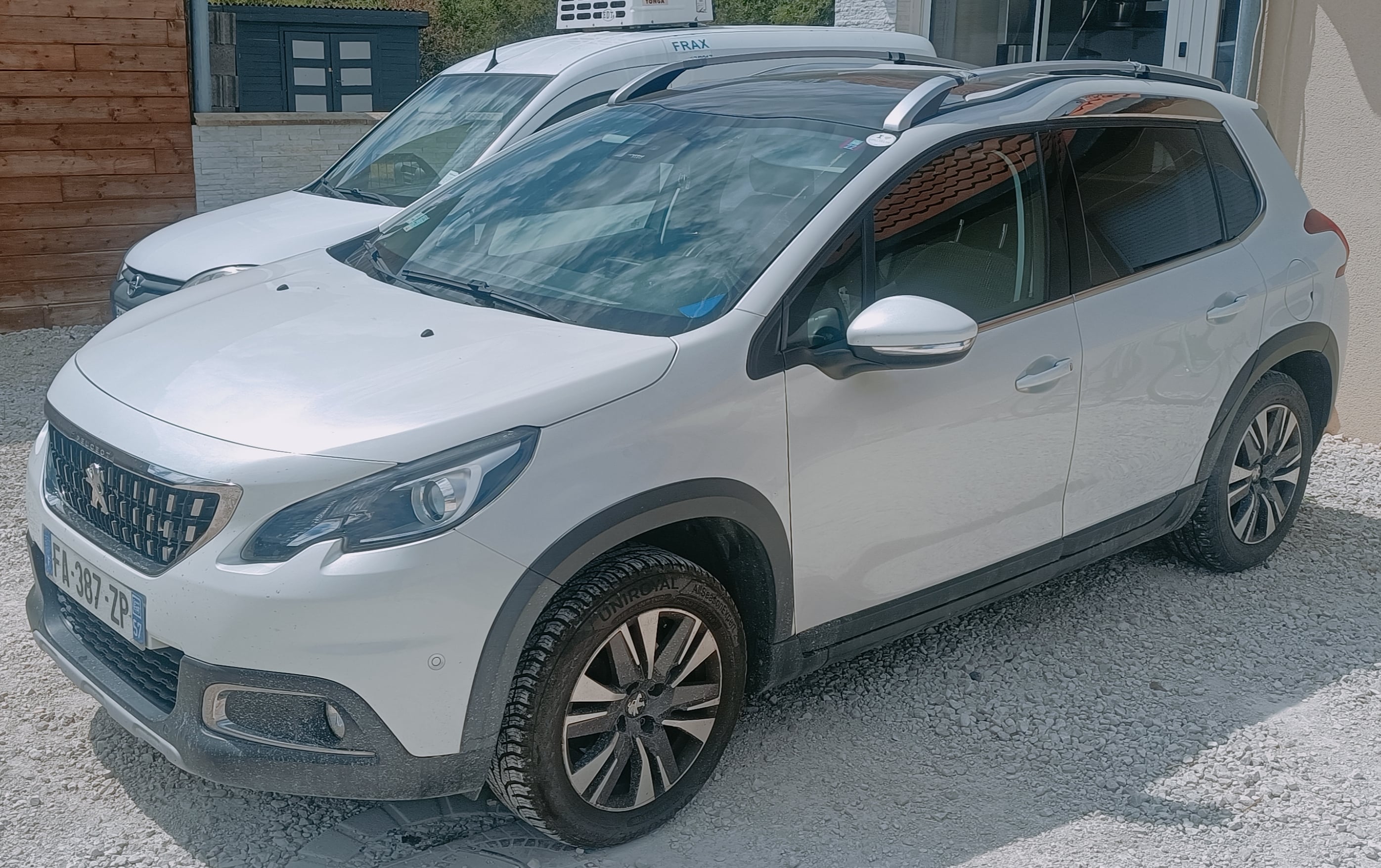 Peugeot 2008, 2018, Essence 95, automatique