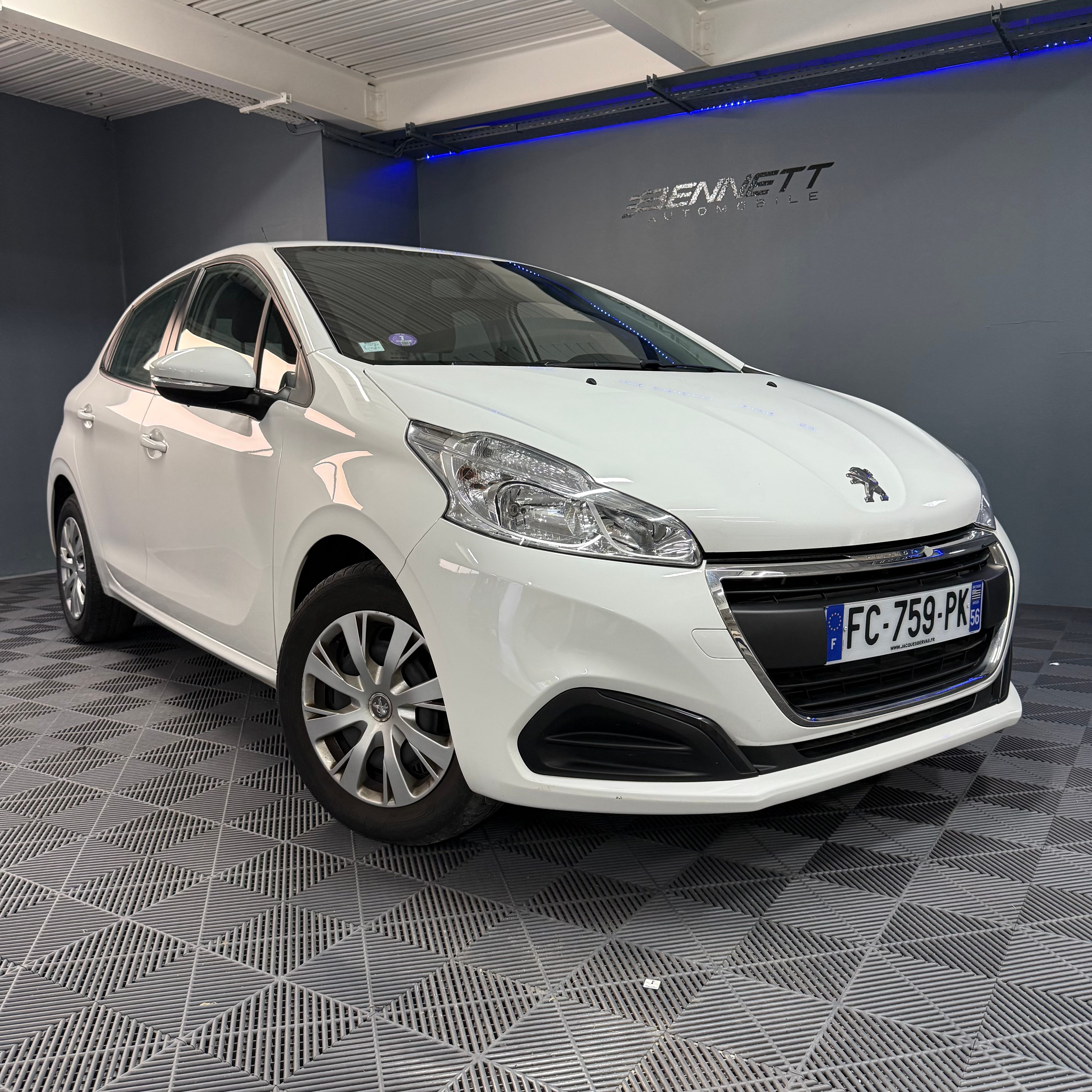 Peugeot 208 Société, 2018, Essence 95