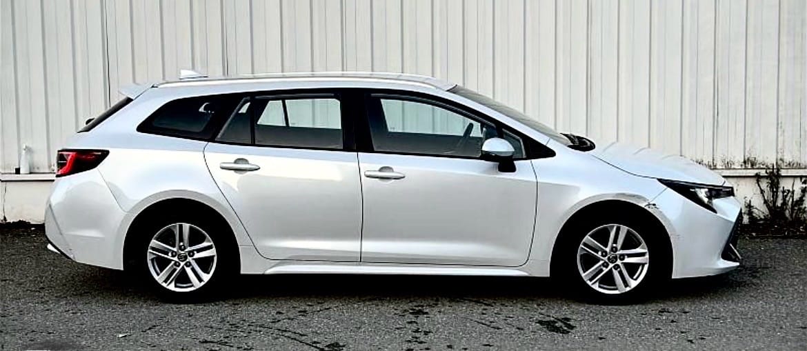 Toyota Corolla Break Hybride avec Climatisation