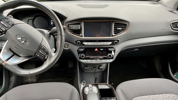 Hyundai Ioniq Electrique mit Navigationsgerät