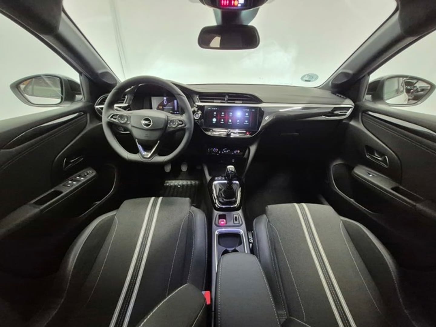 Opel Corsa con Control de velocidad