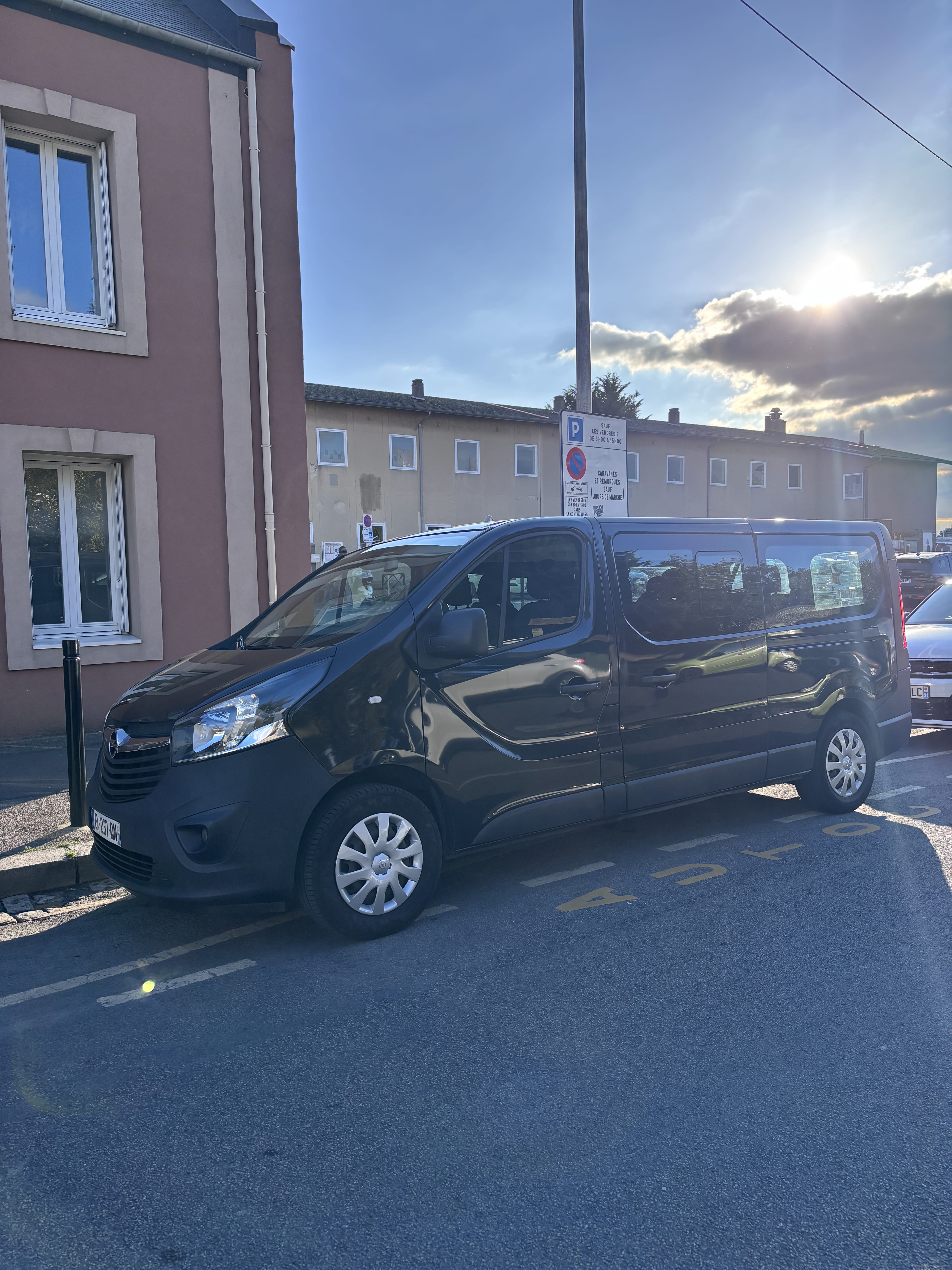 Opel Vivaro Combi, 2018, Diesel, 9 places et plus