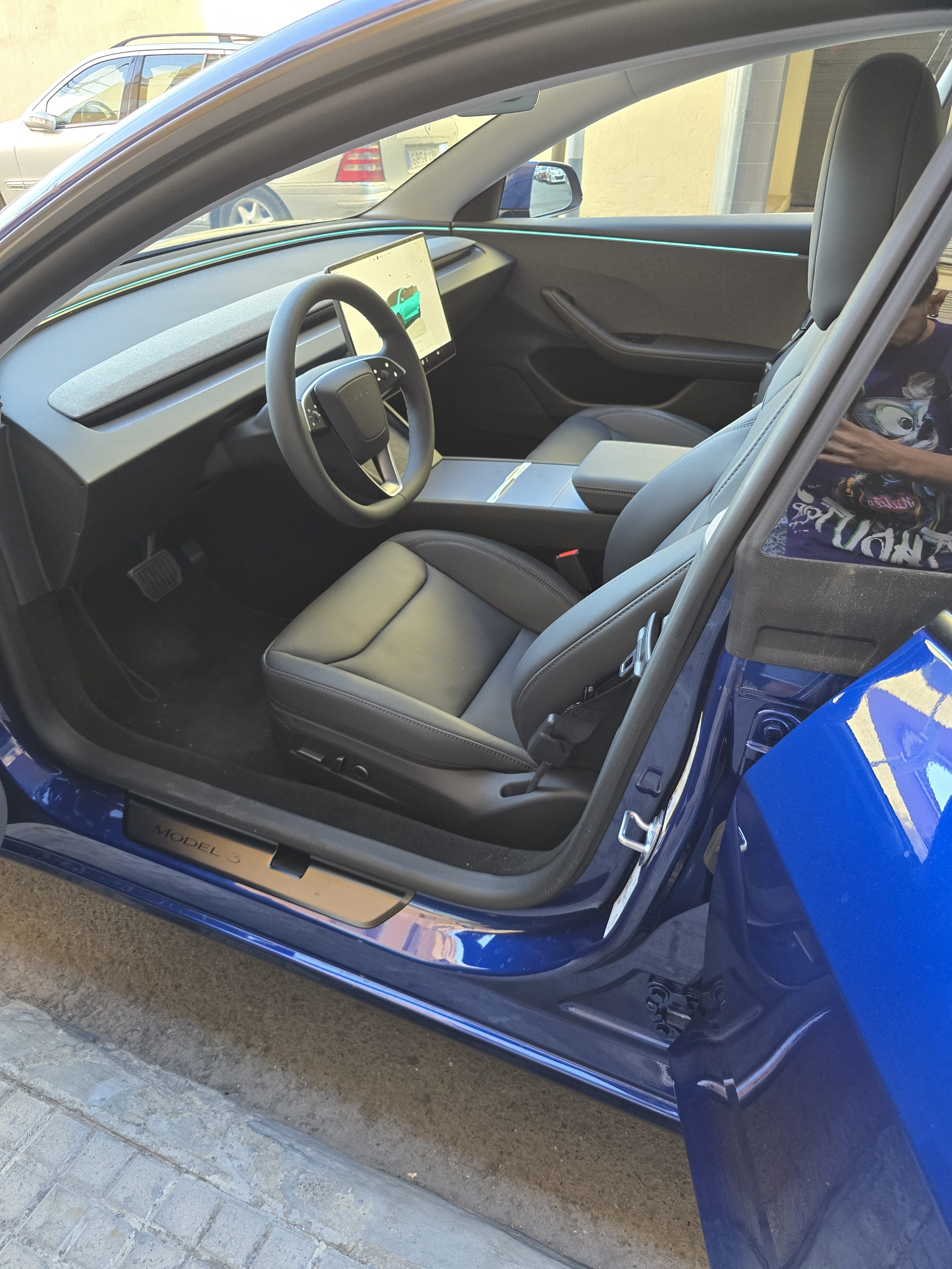 Tesla Model 3 con Android Auto