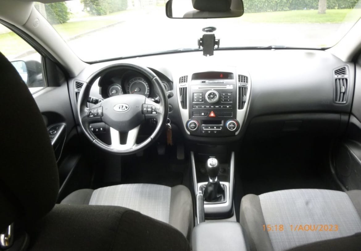 Kia Cee'd avec Entrée audio / iPod