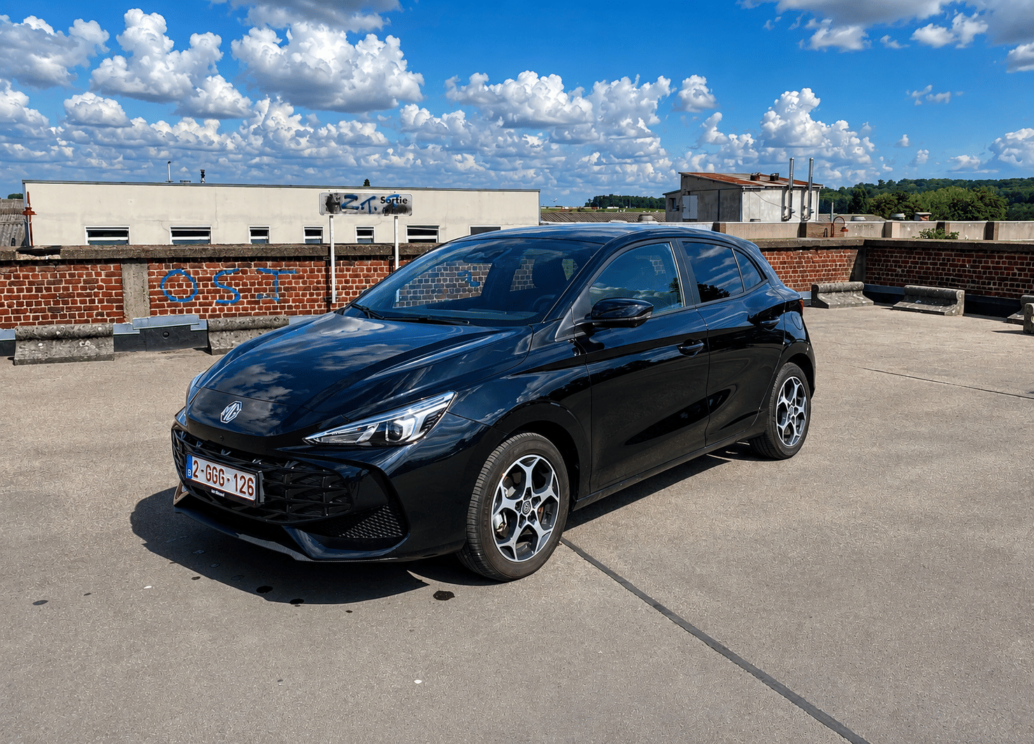 MG MG3 Hybrid + Full option luxury pack, 2025, Euro 95 (E10) / Electric (hybrid), automatic