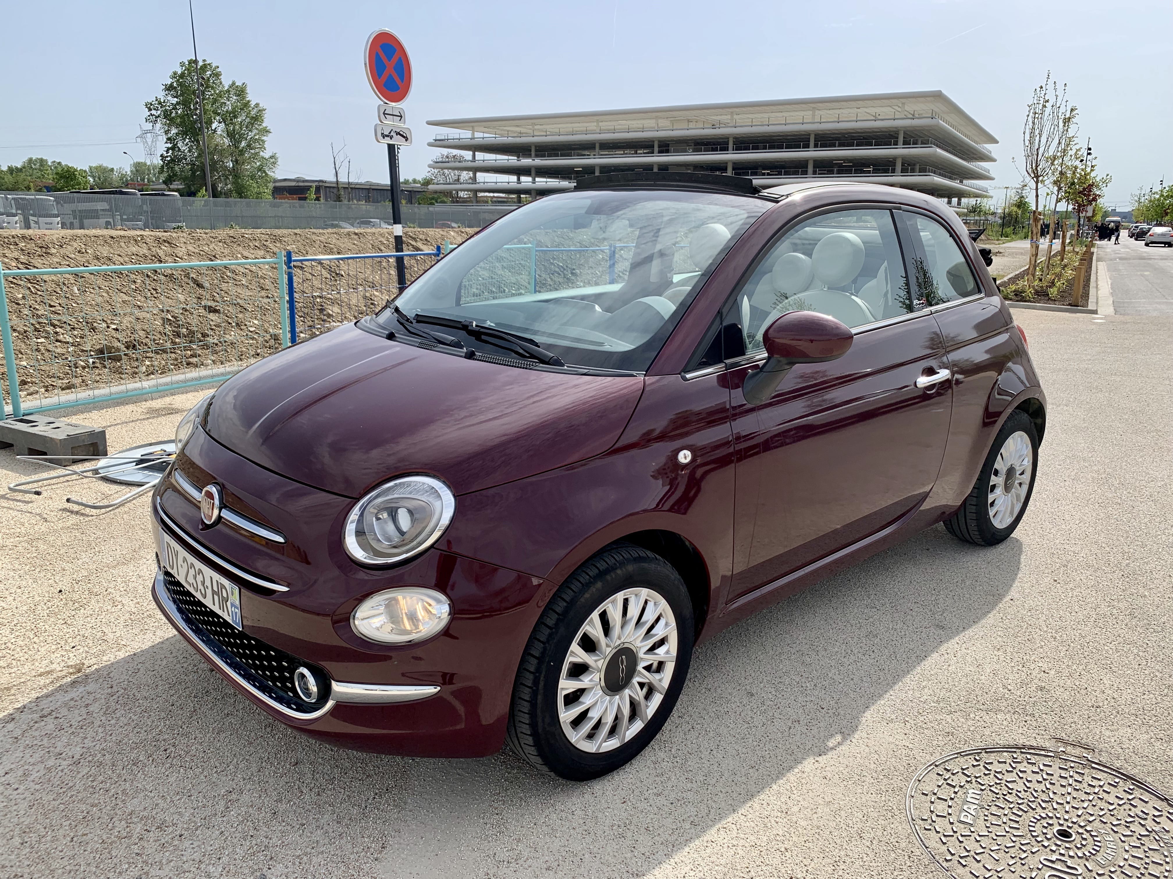 Fiat 500 C  Partez à l’aventure avec notre Fiat 500 Cab – Style, Confort et Liberté à Bordeaux