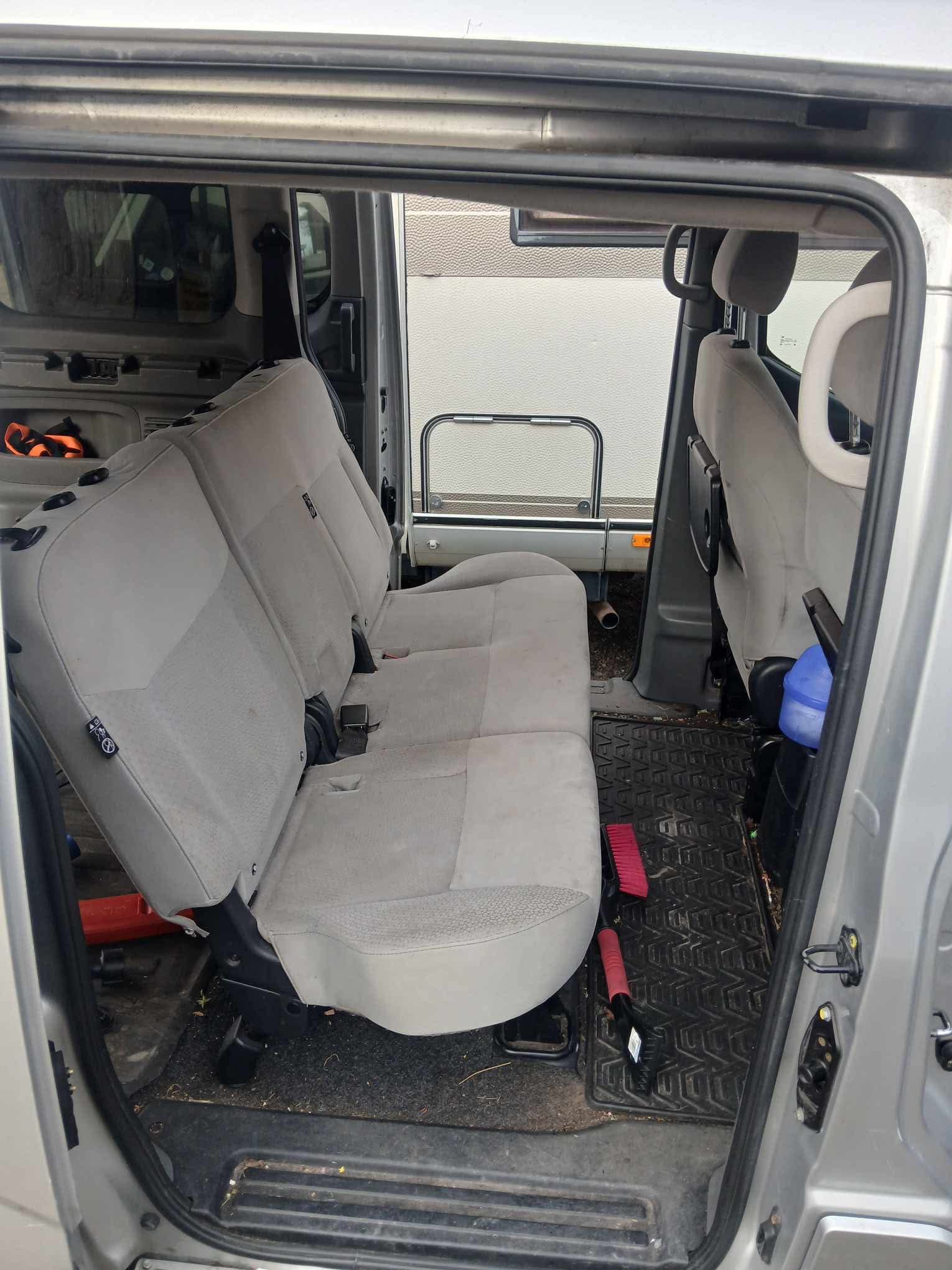 Nissan NV with Air conditioning