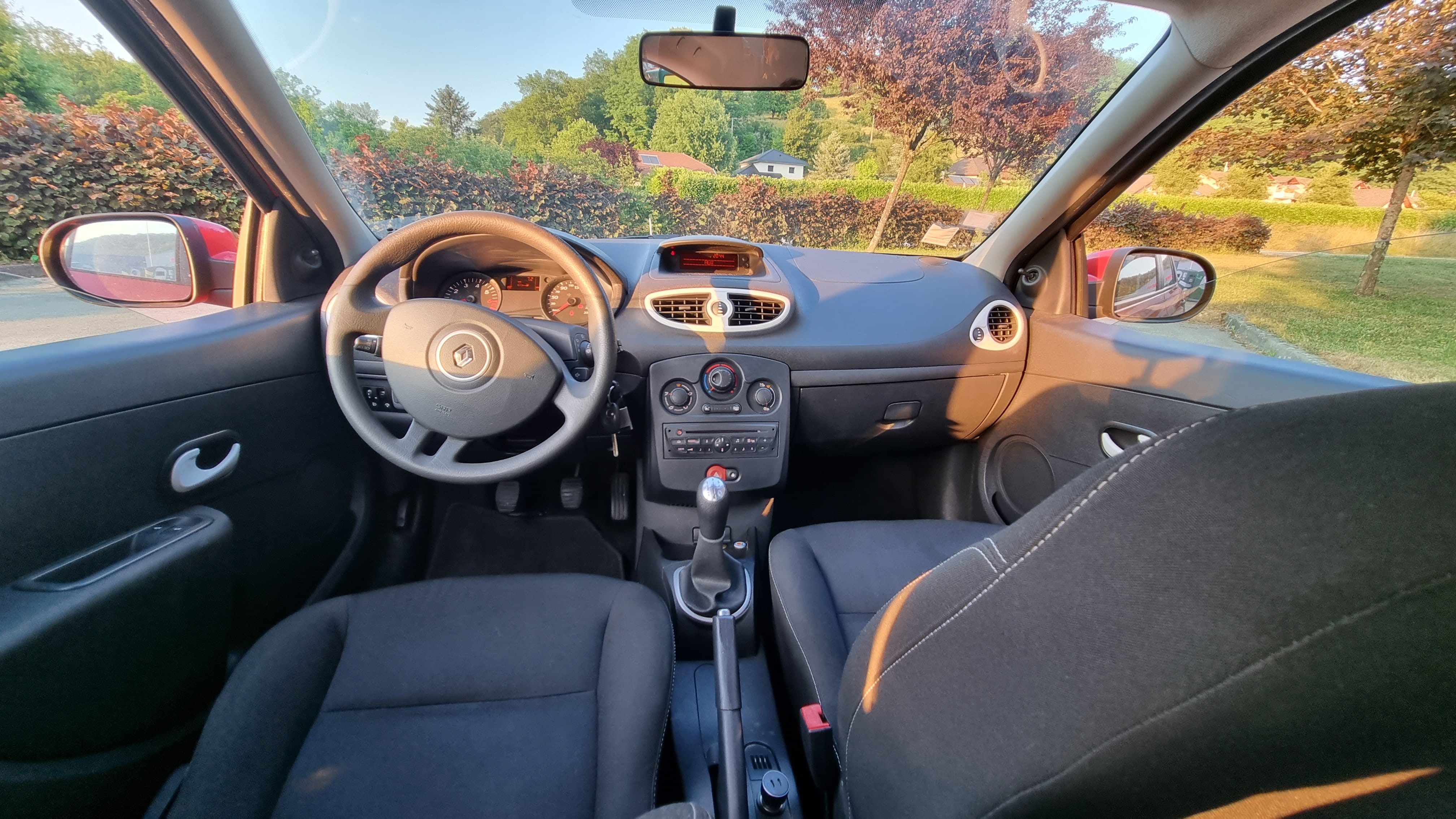 Renault Clio 1.2 75cv Yahoo