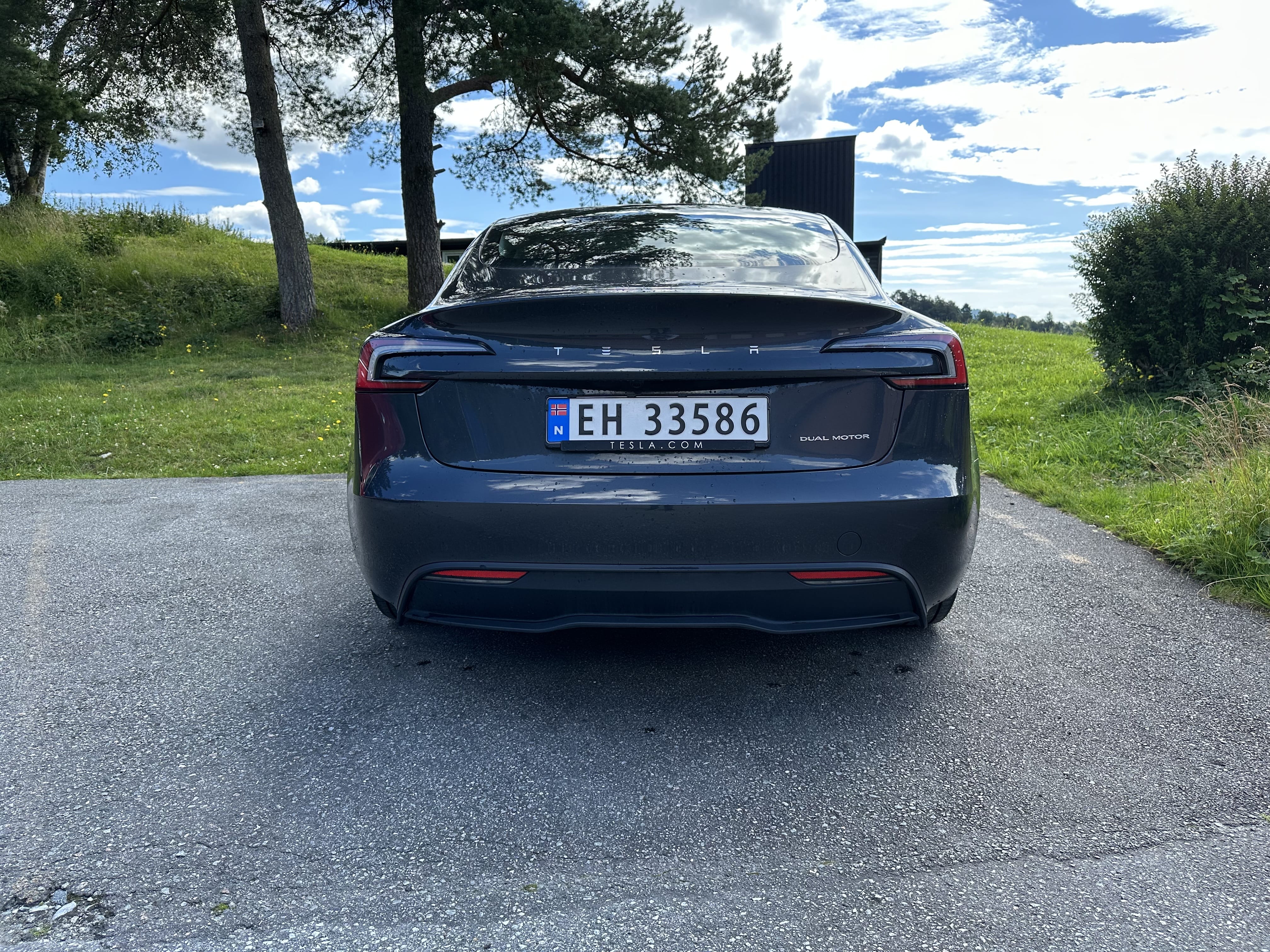 Tesla Model 3 Long Range Highland med Ryggekamera