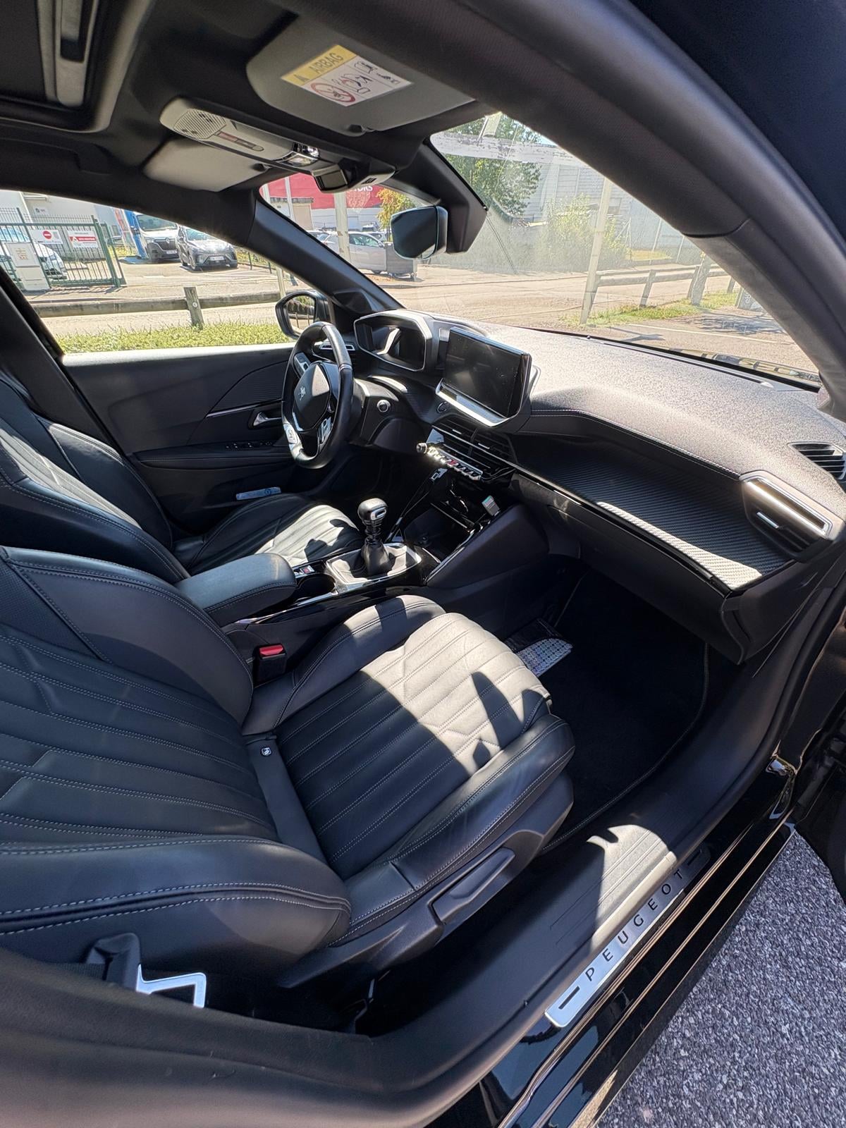Peugeot 208 GT Line avec Caméra de recul