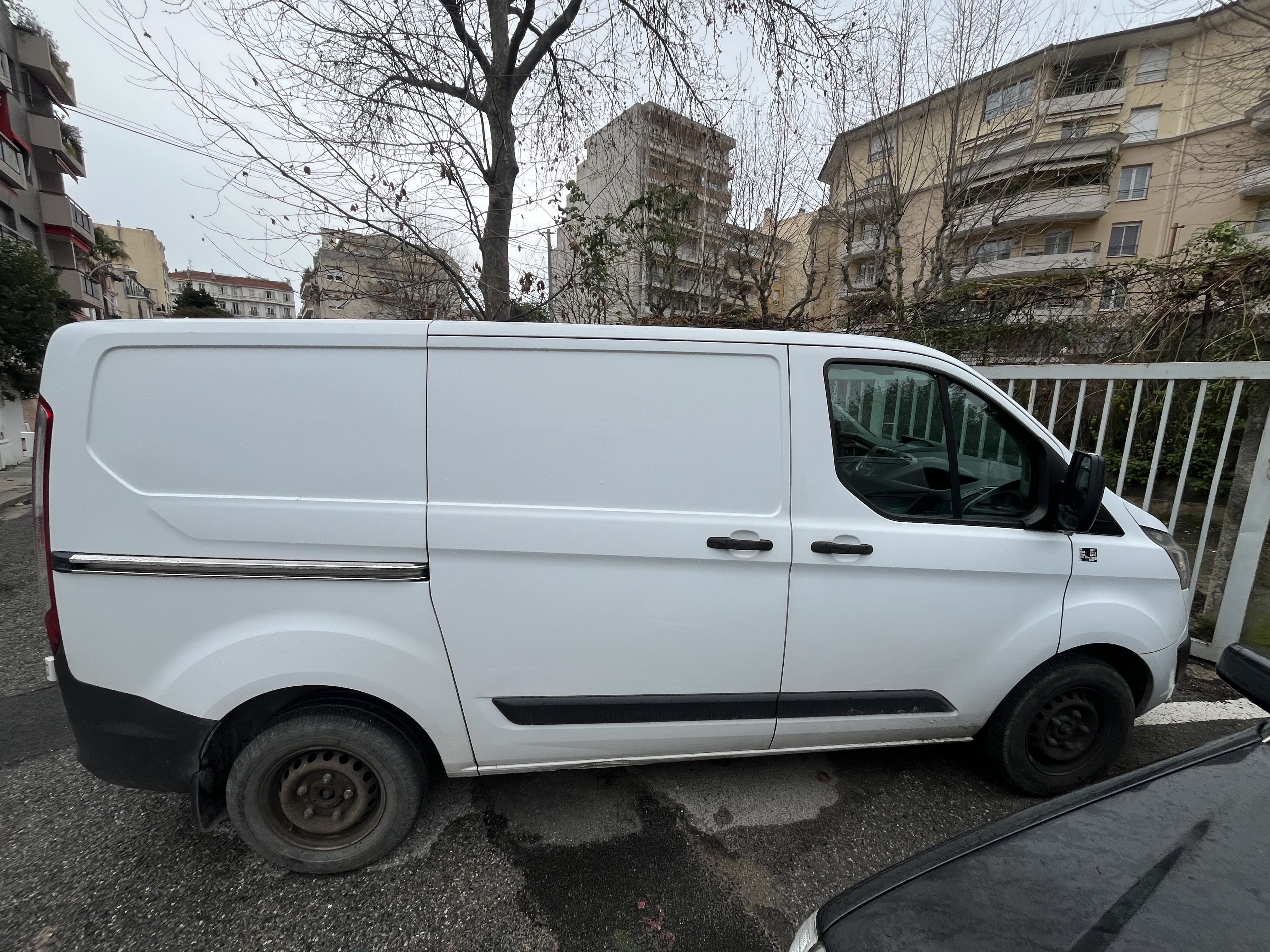 Ford Transit Fourgon avec Climatisation