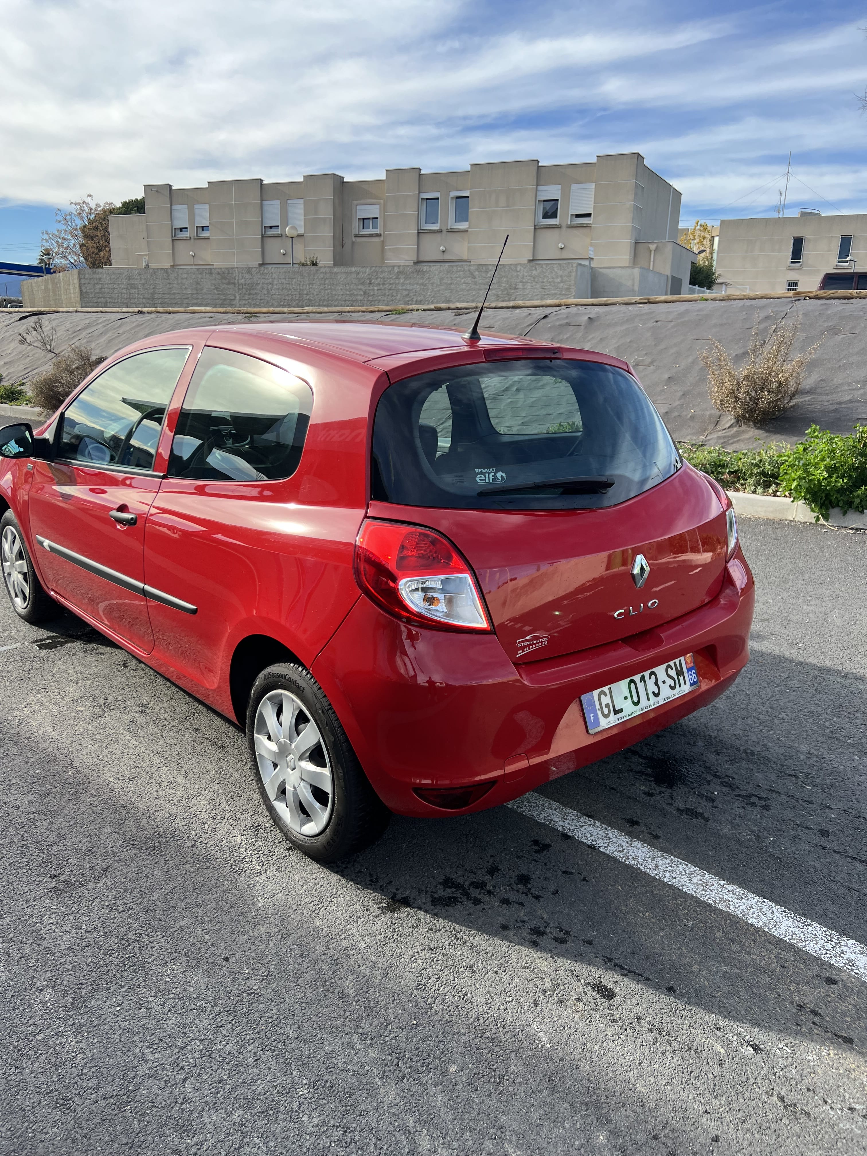 Renault Clio III avec Siège bébé