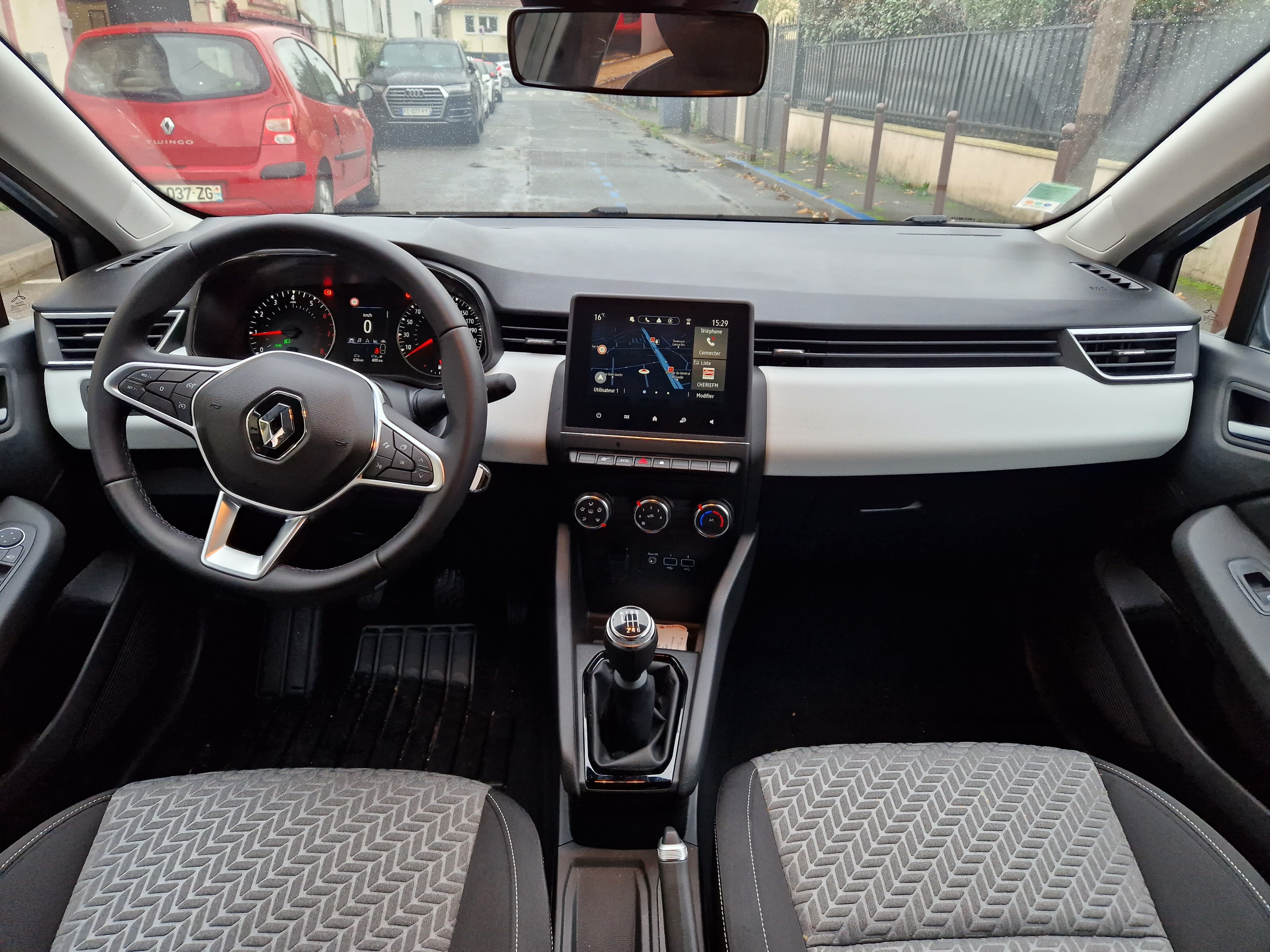 Renault Clio avec GPS