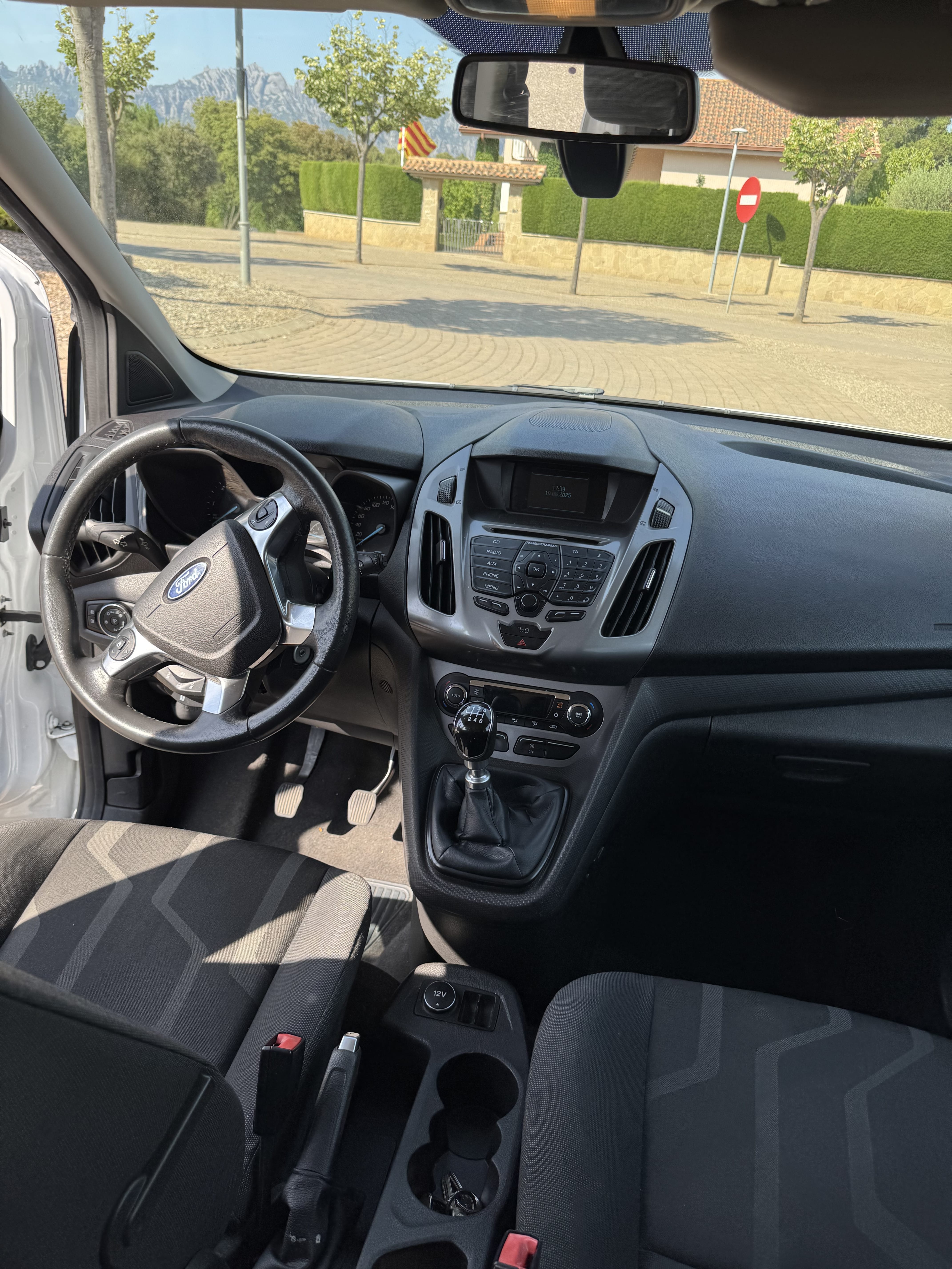 Ford Transit Connect con Audio Bluetooth