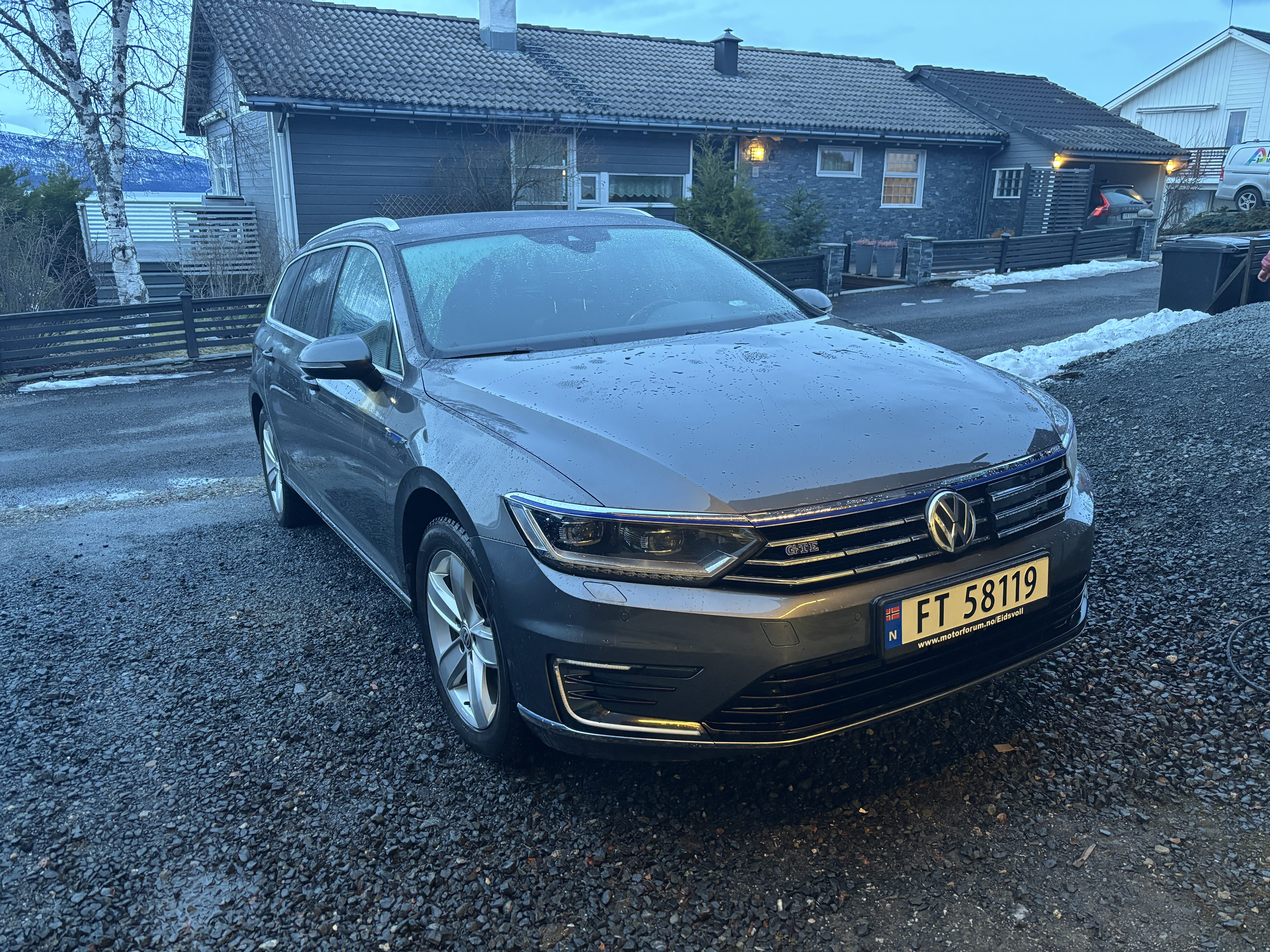 Volkswagen Passat GTE Hybrid, 2017, Blyfri 95 / Electric (hybrid), automatic