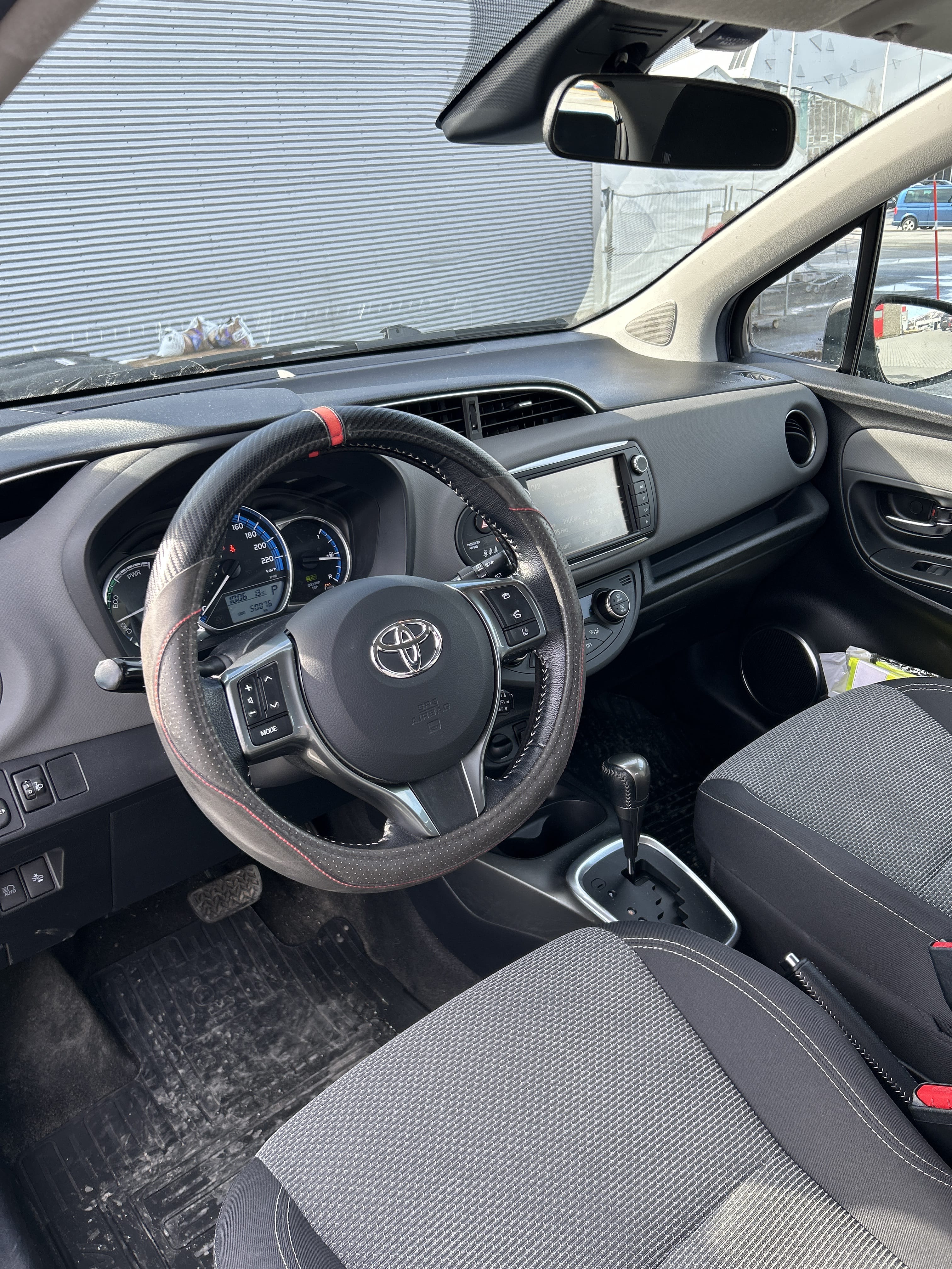 Toyota Yaris Hybrid met GPS