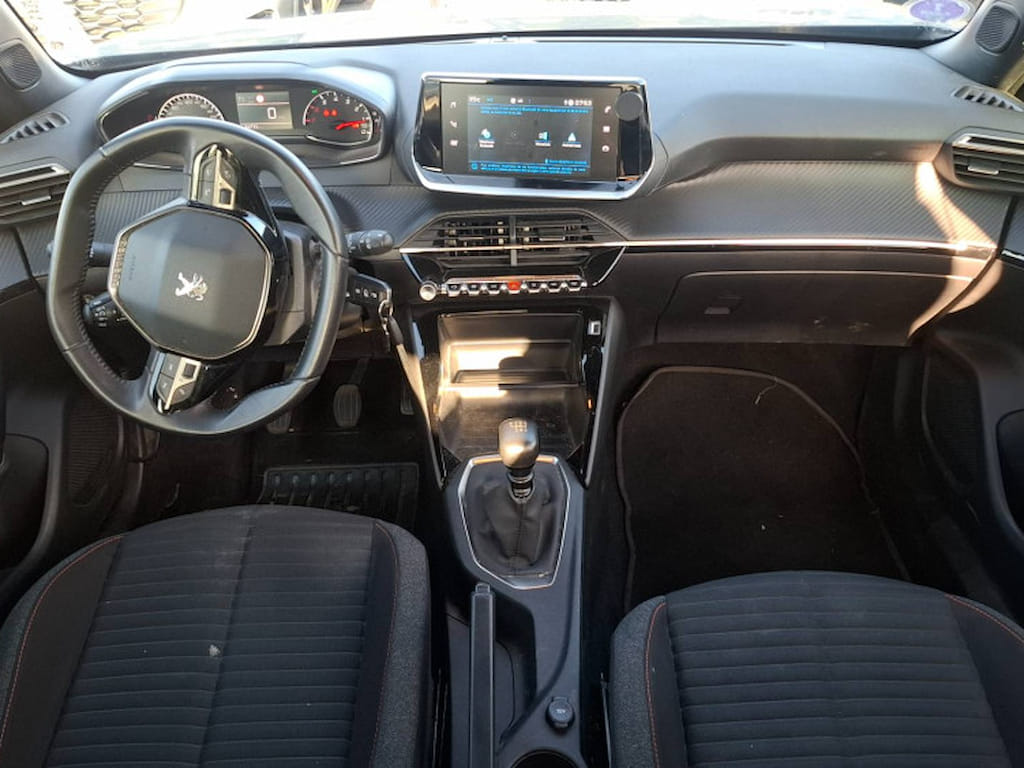 Peugeot 2008 with Cruise control