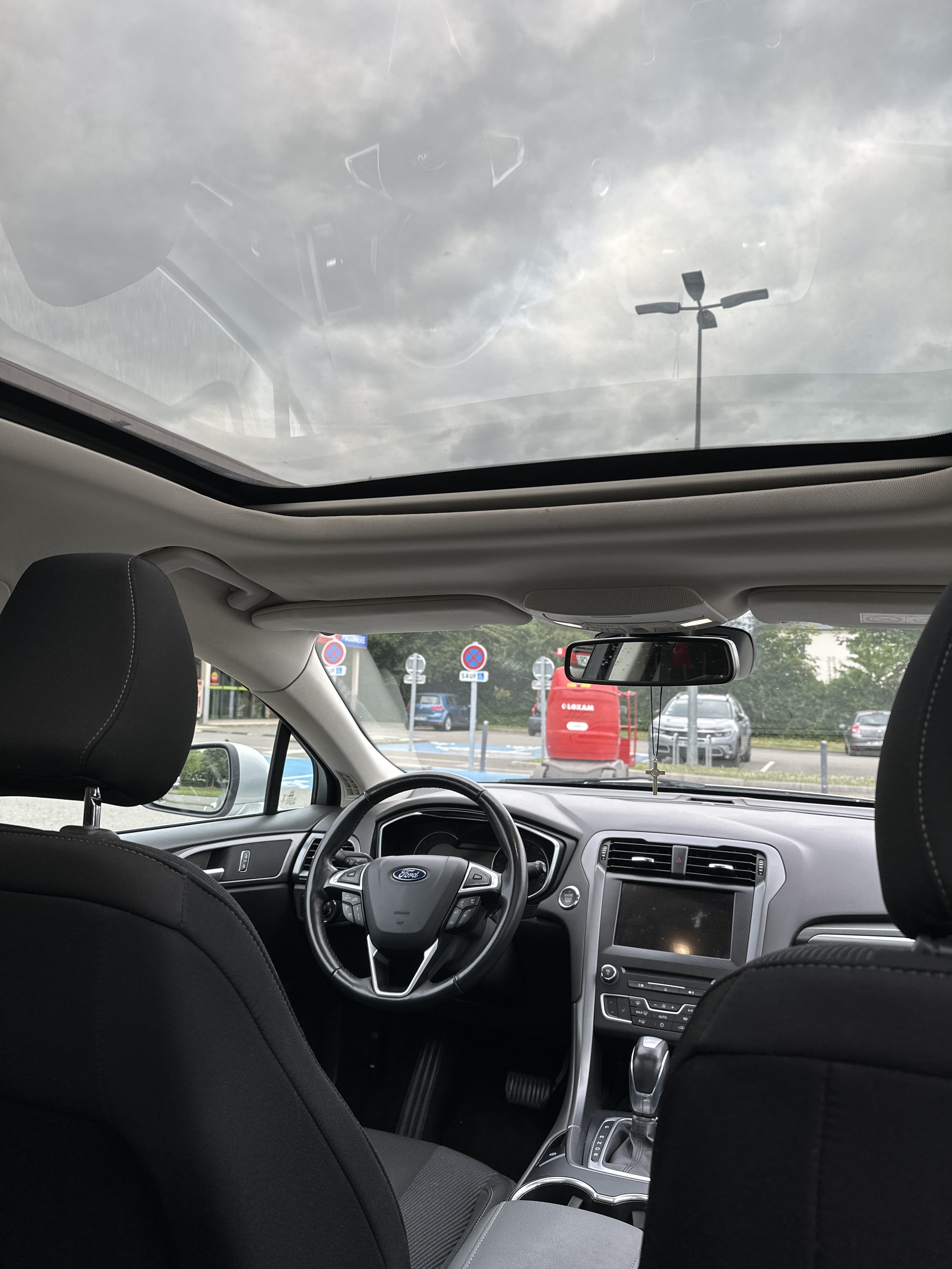 Ford Mondeo avec Audio Bluetooth