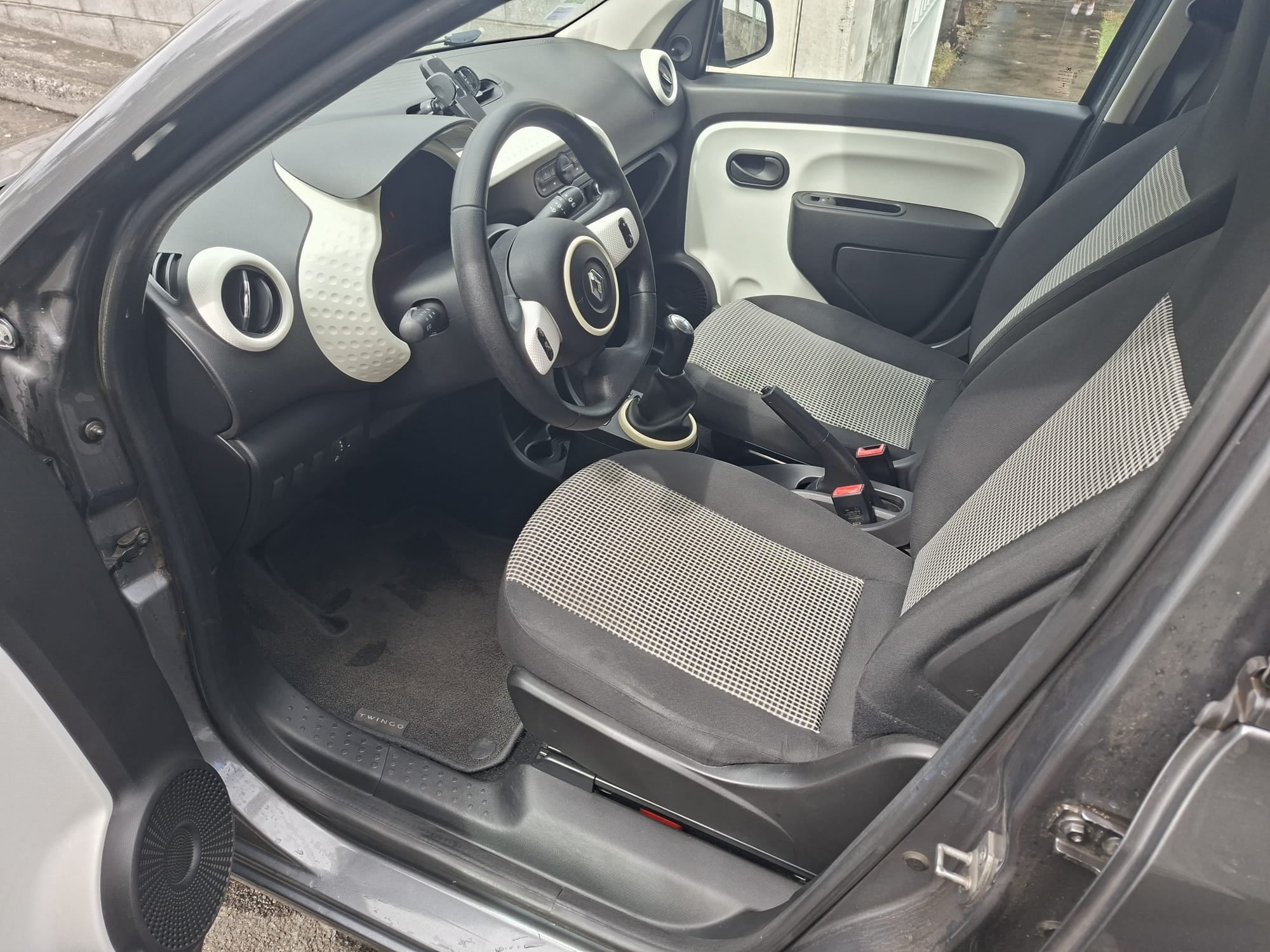 Renault Twingo avec Régulateur de vitesse
