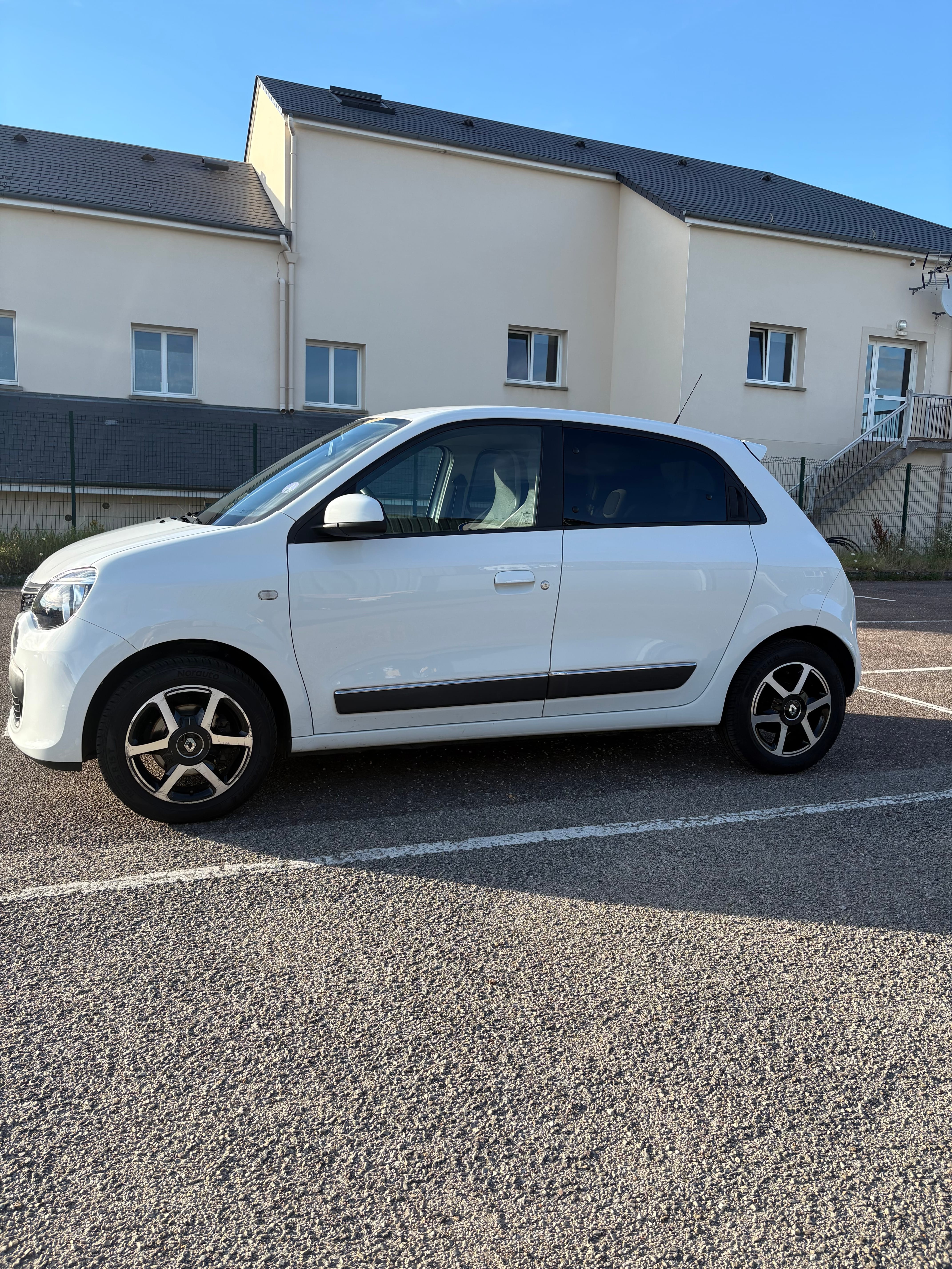 Renault Twingo III avec Climatisation
