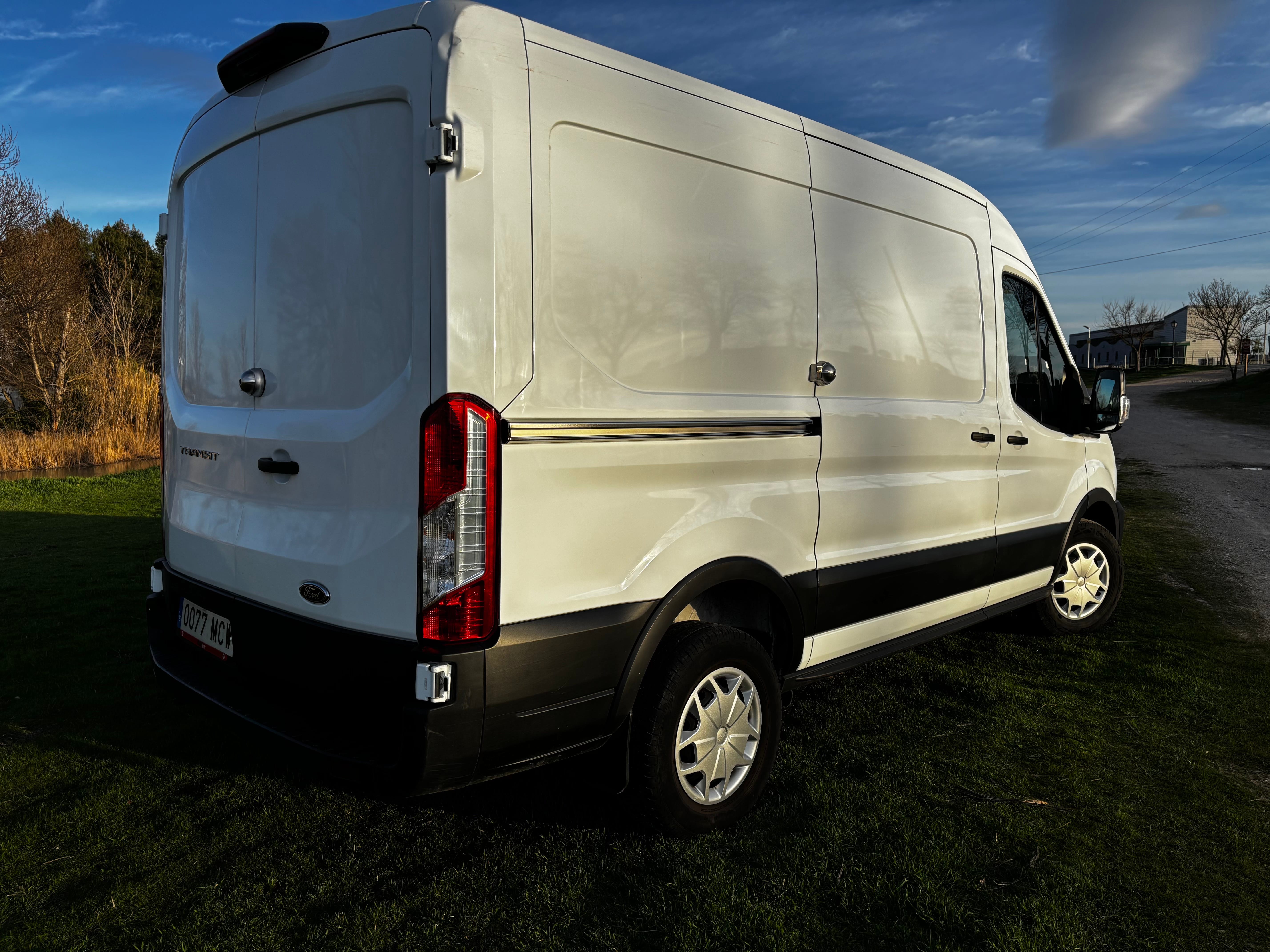 Ford Transit 350 met Cruise control