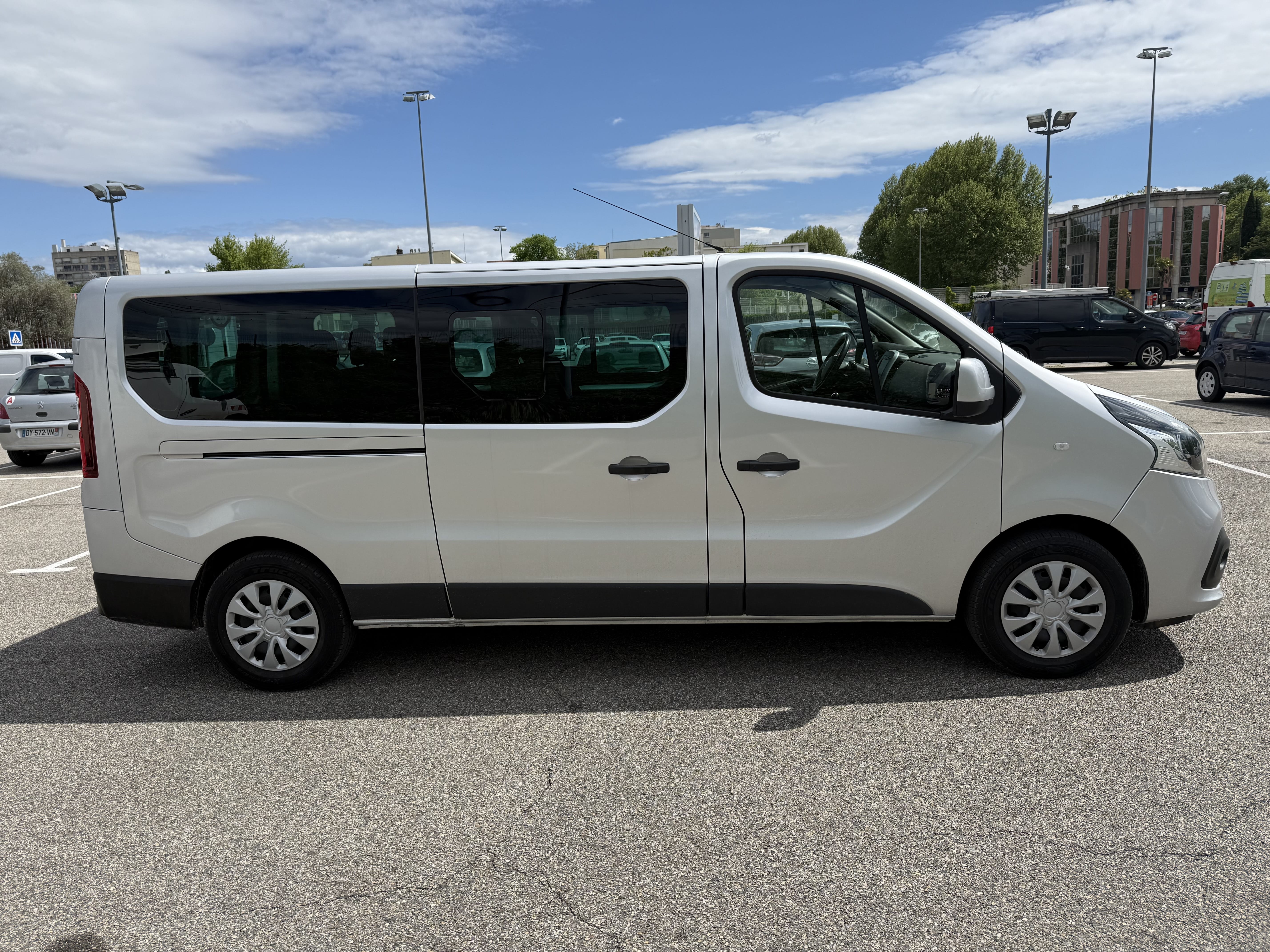 Renault Trafic Passenger avec Climatisation
