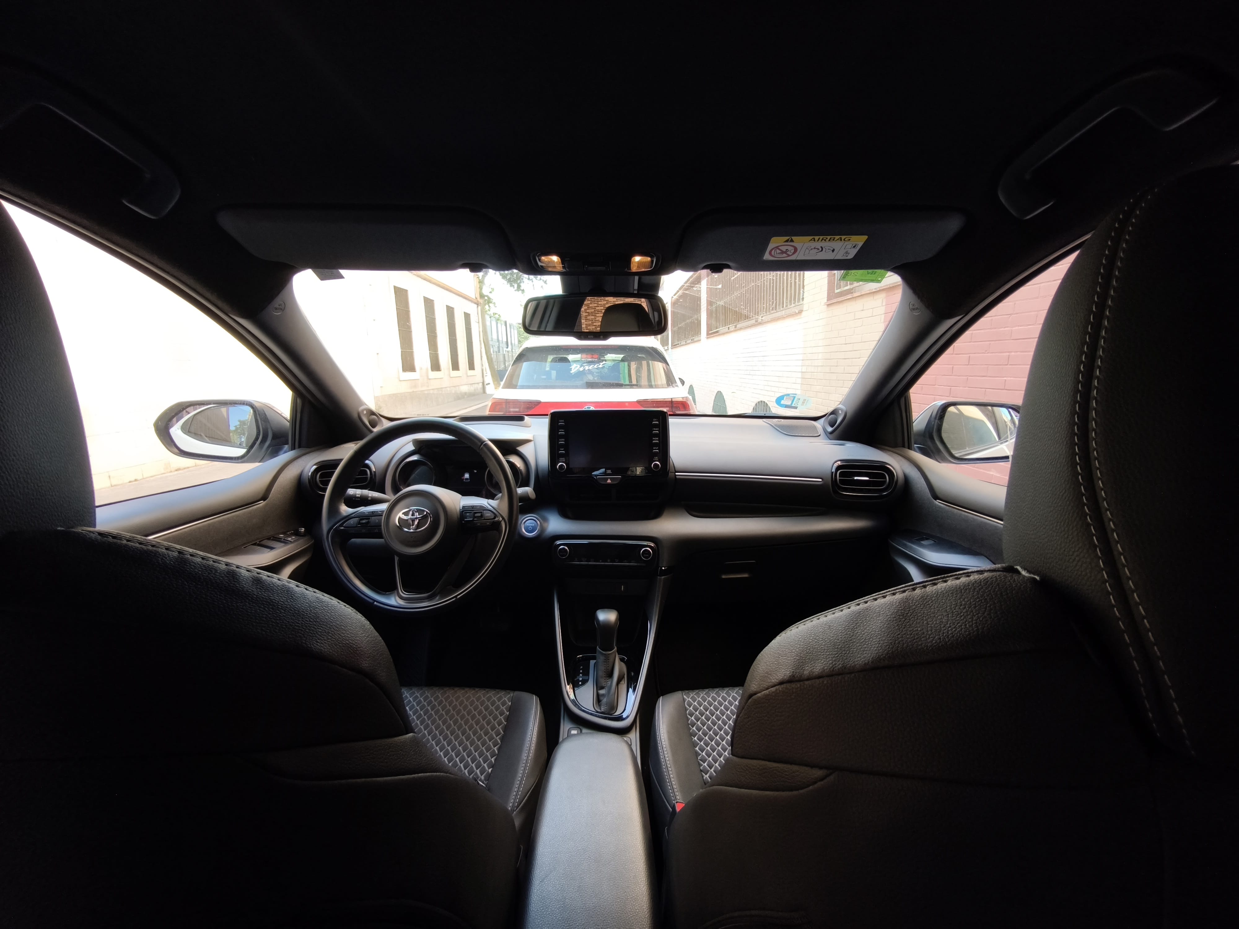 Toyota Yaris Híbrido con GPS