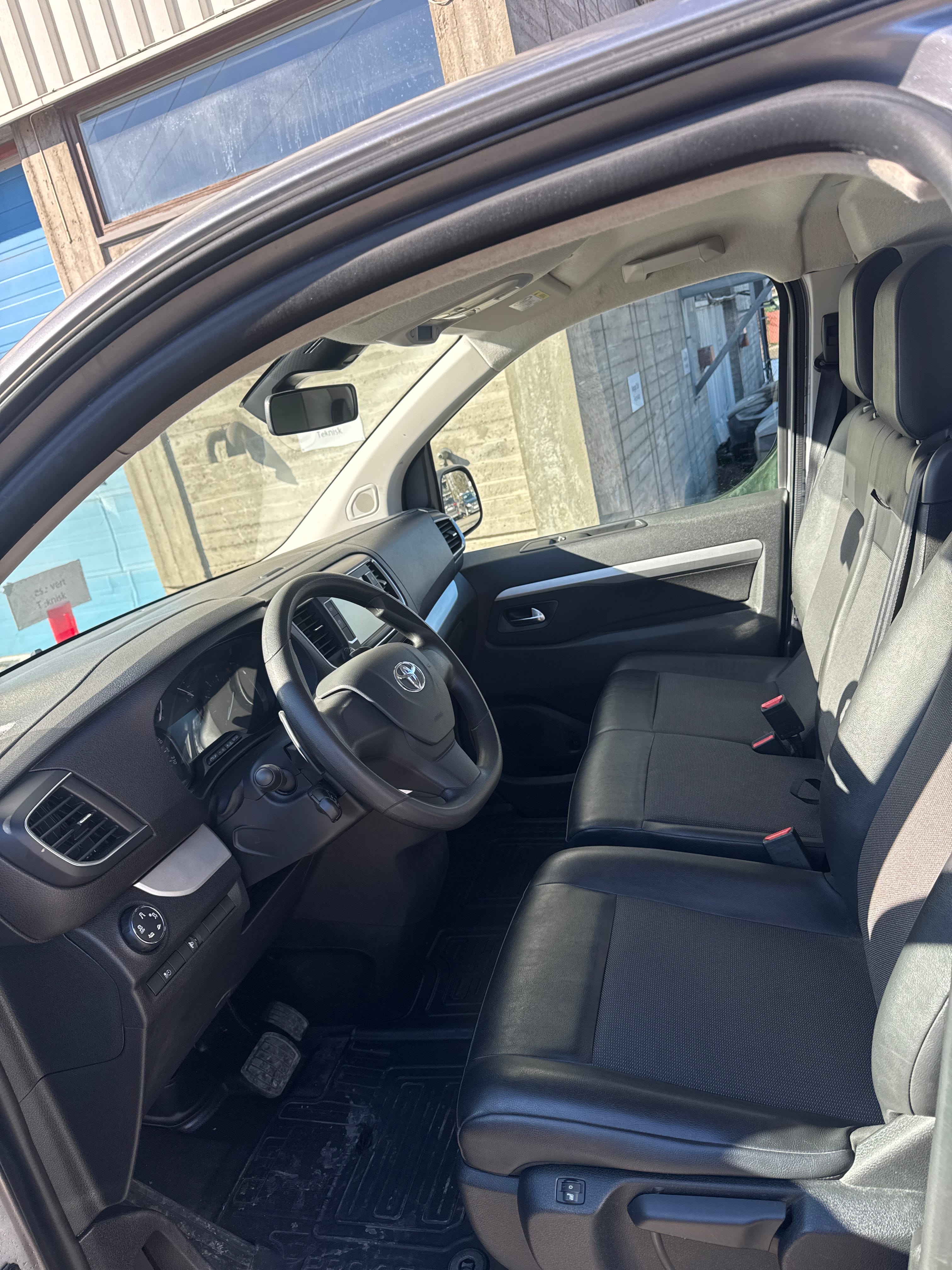 Toyota Proace Varebil med Dashcam
