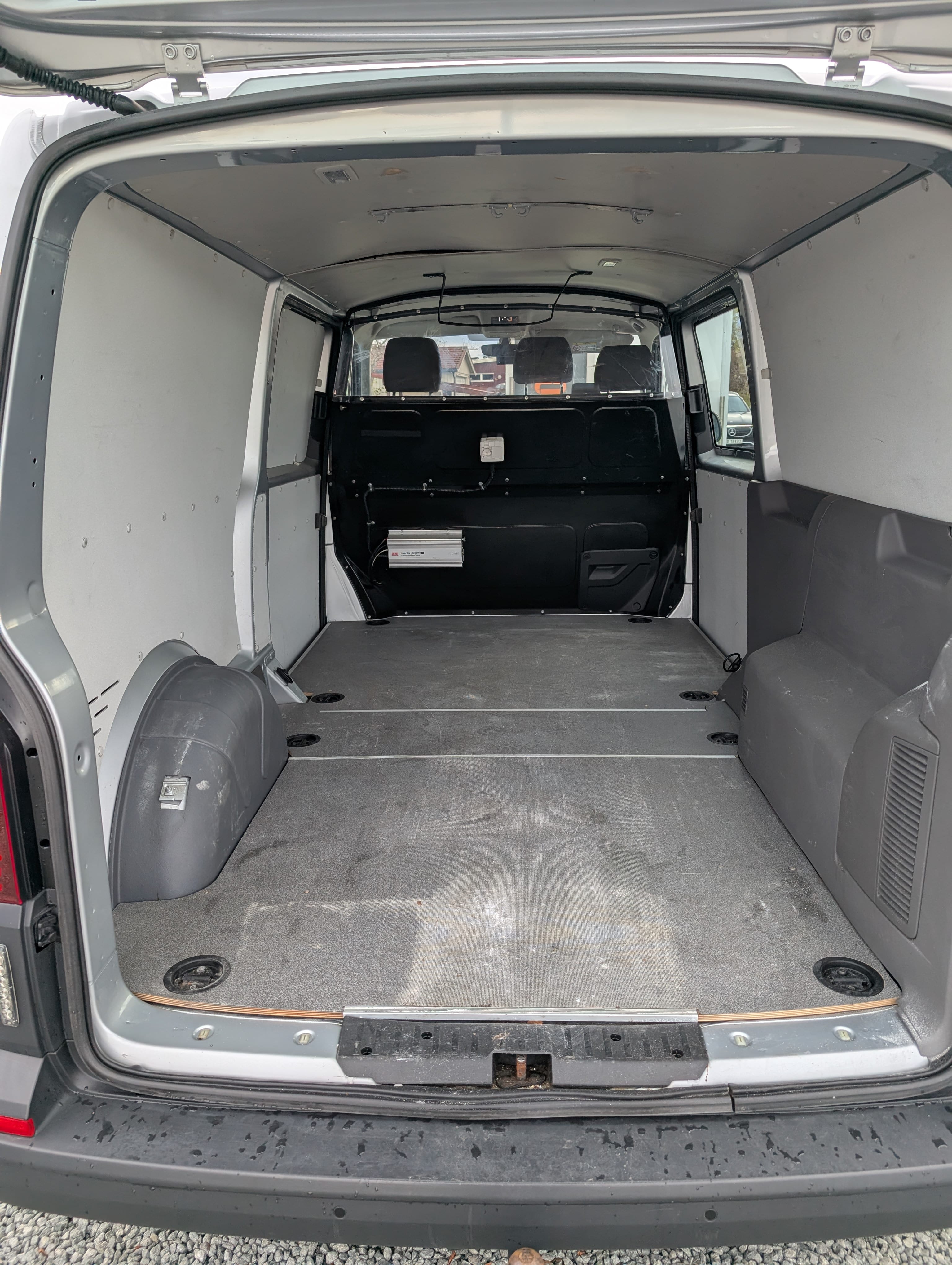 Volkswagen Transporter 150 HK DSG Lang version med Dashcam