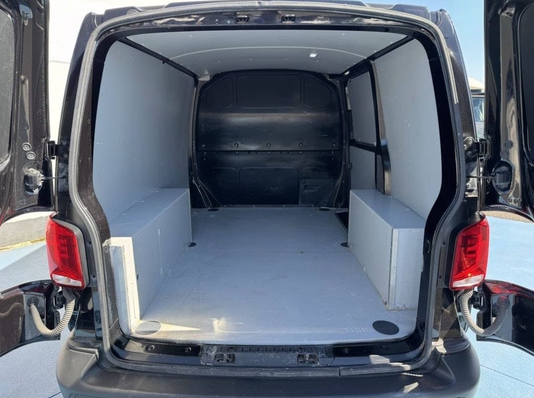 Volkswagen Transporter 6.1 Business Line avec GPS