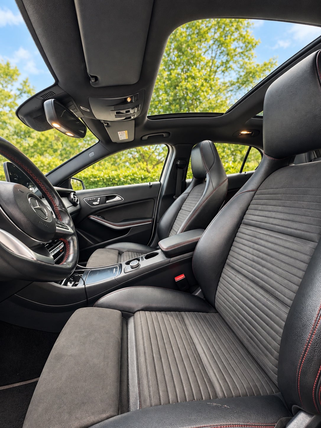 Mercedes-Benz GLA 200 Finition AMG Line avec GPS
