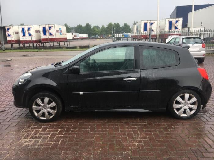 Renault Clio with Air conditioning