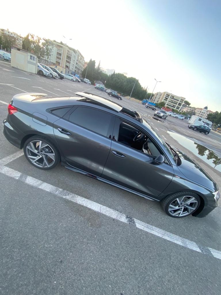 Audi A3 Sportback e-tron avec GPS