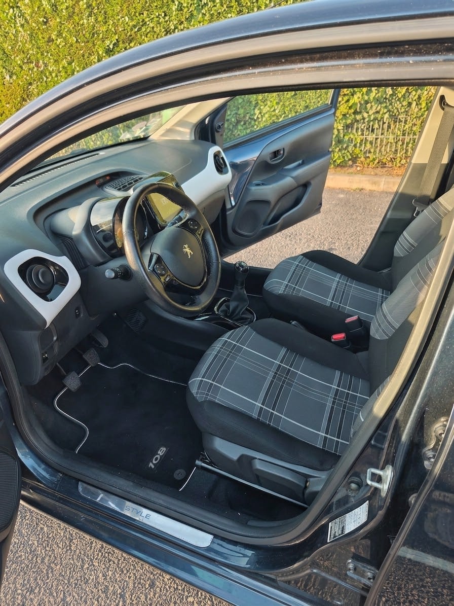 Peugeot 108 avec Audio Bluetooth