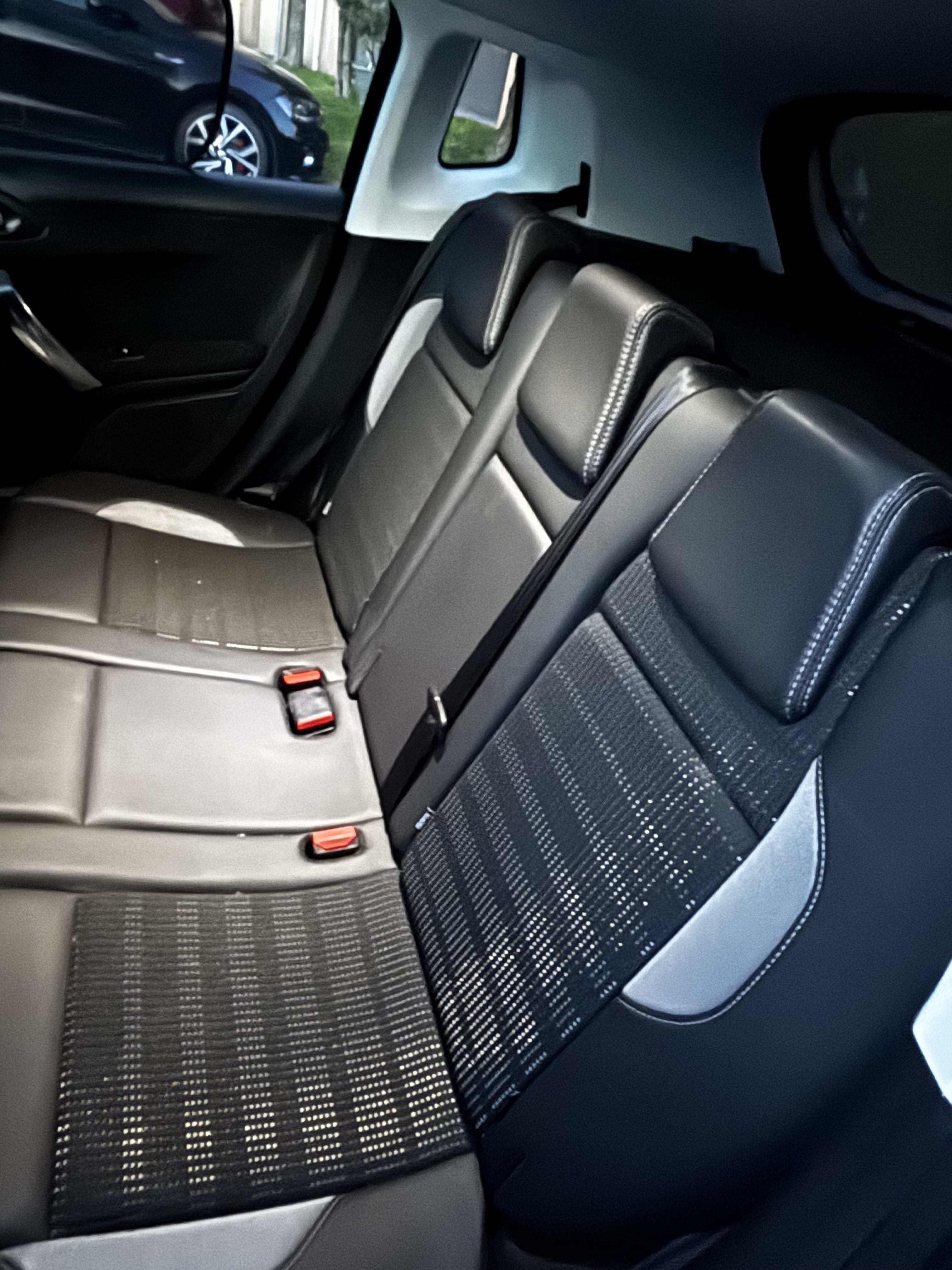 Peugeot 2008 1.2 avec Audio Bluetooth