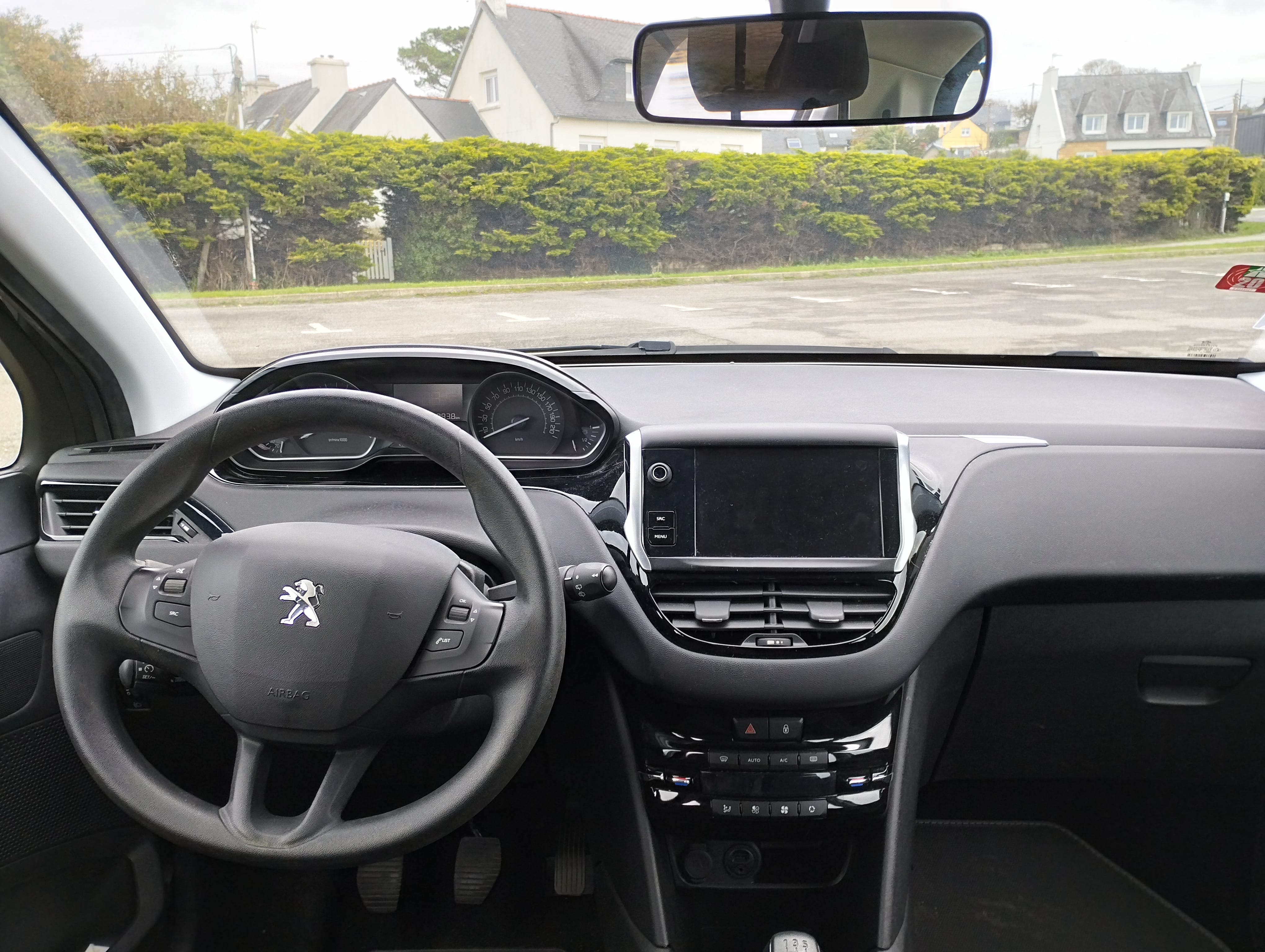 Peugeot 208 avec GPS