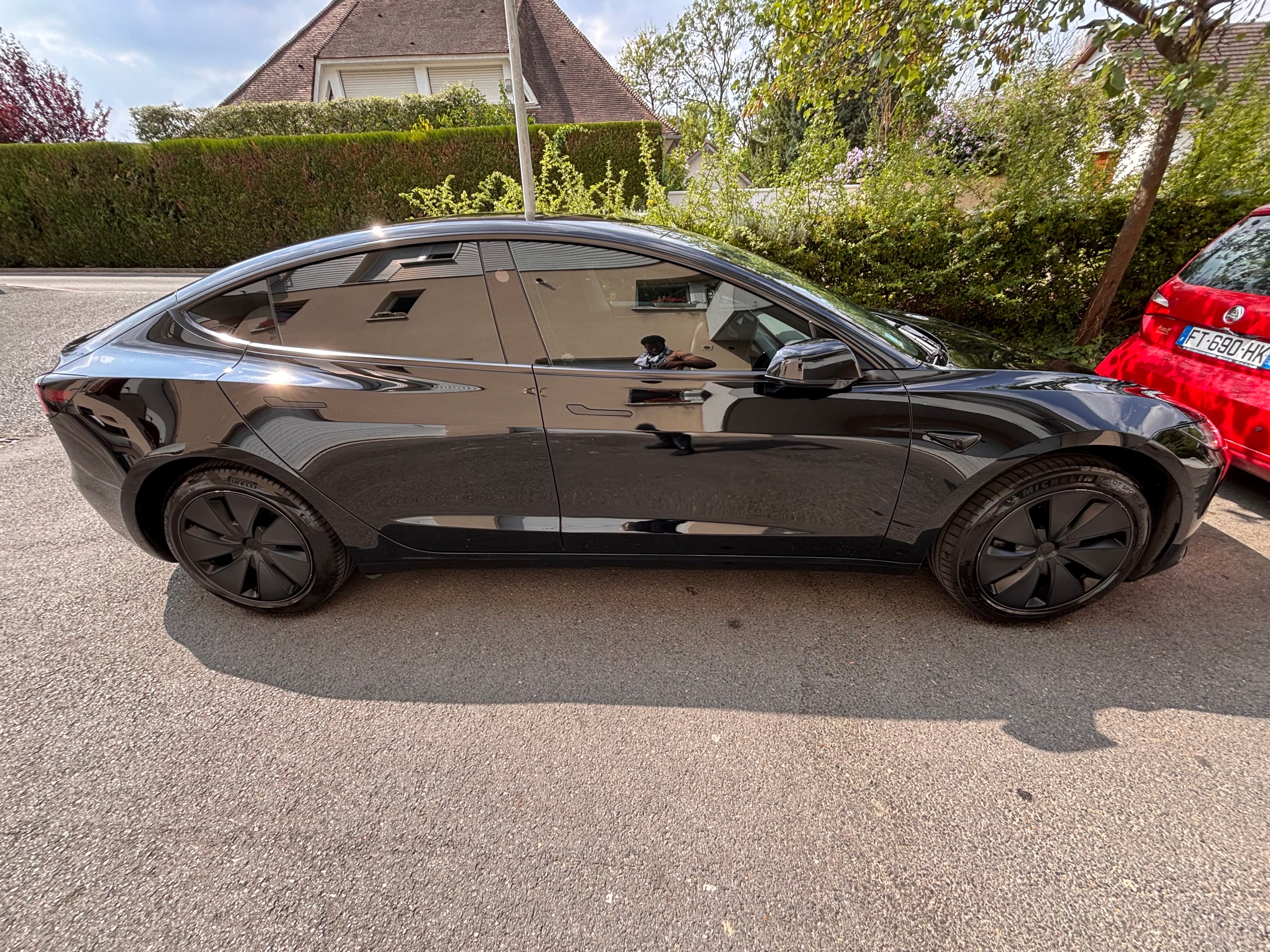 Tesla Model 3, 2024, Électrique, automatique