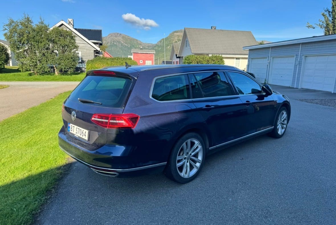 Volkswagen Passat GTE Hybrid med Ryggekamera