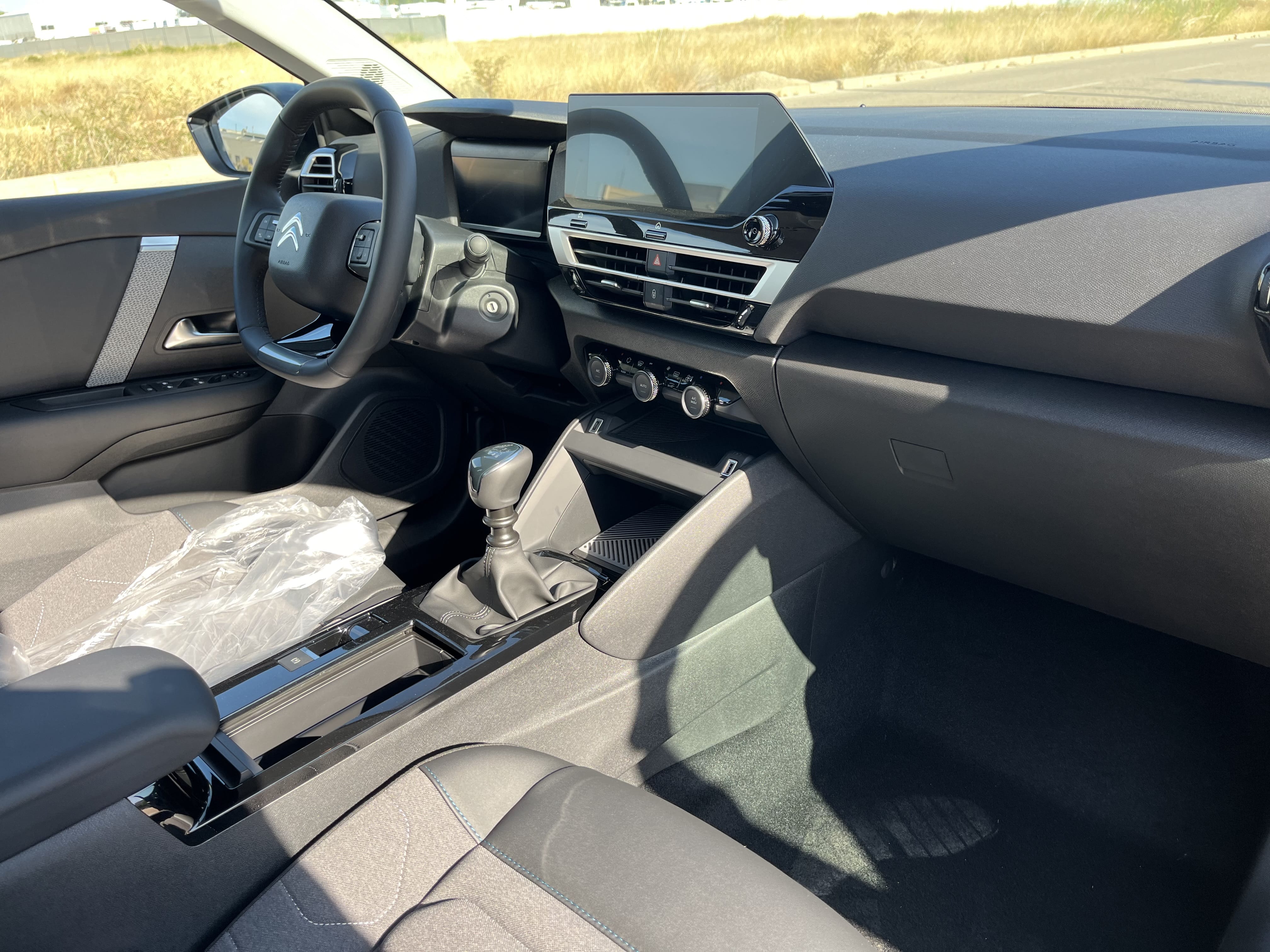 Citroen C4 mit Kindersitz
