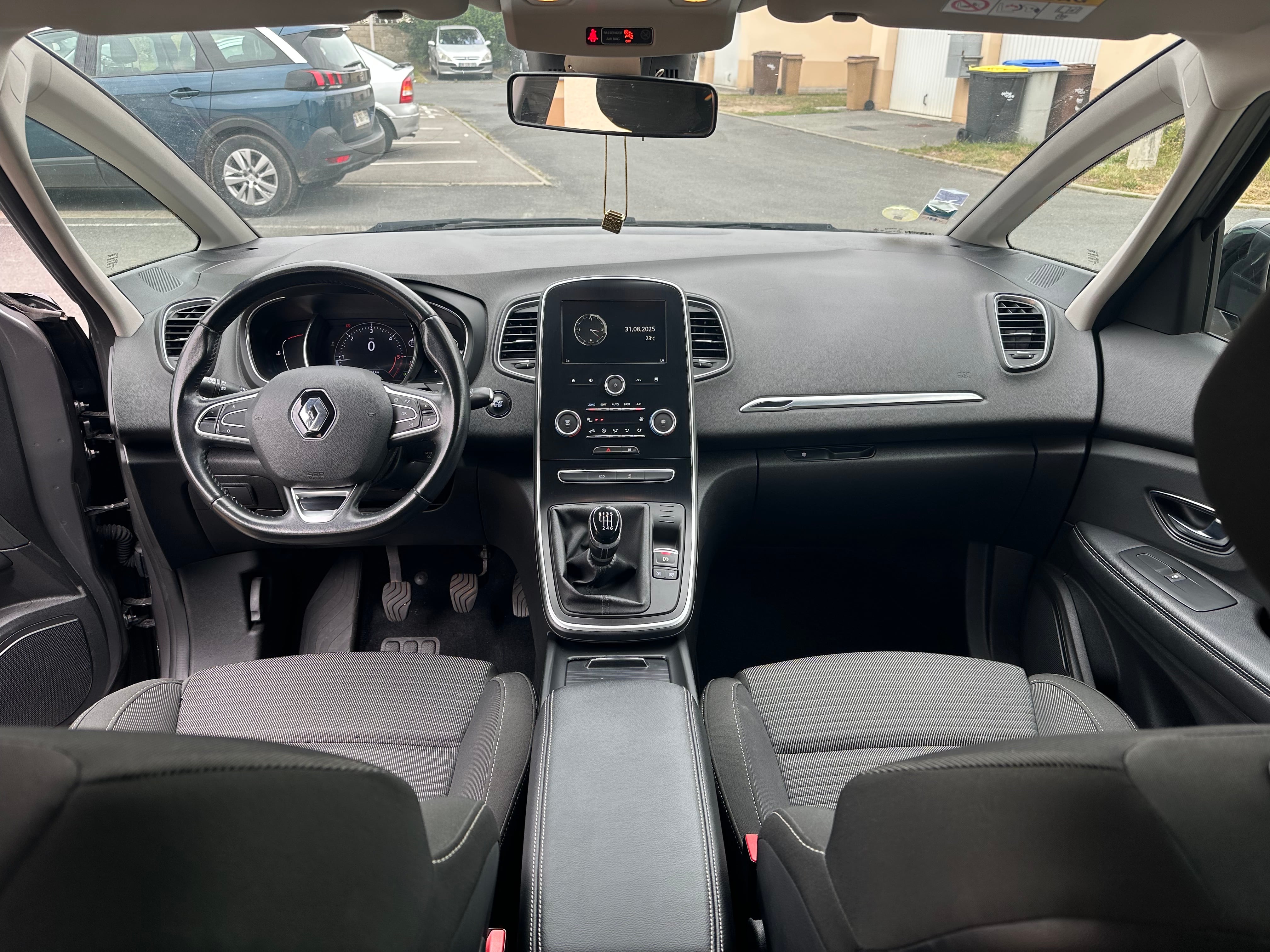 Renault Scenic 1,5 dci avec Régulateur de vitesse