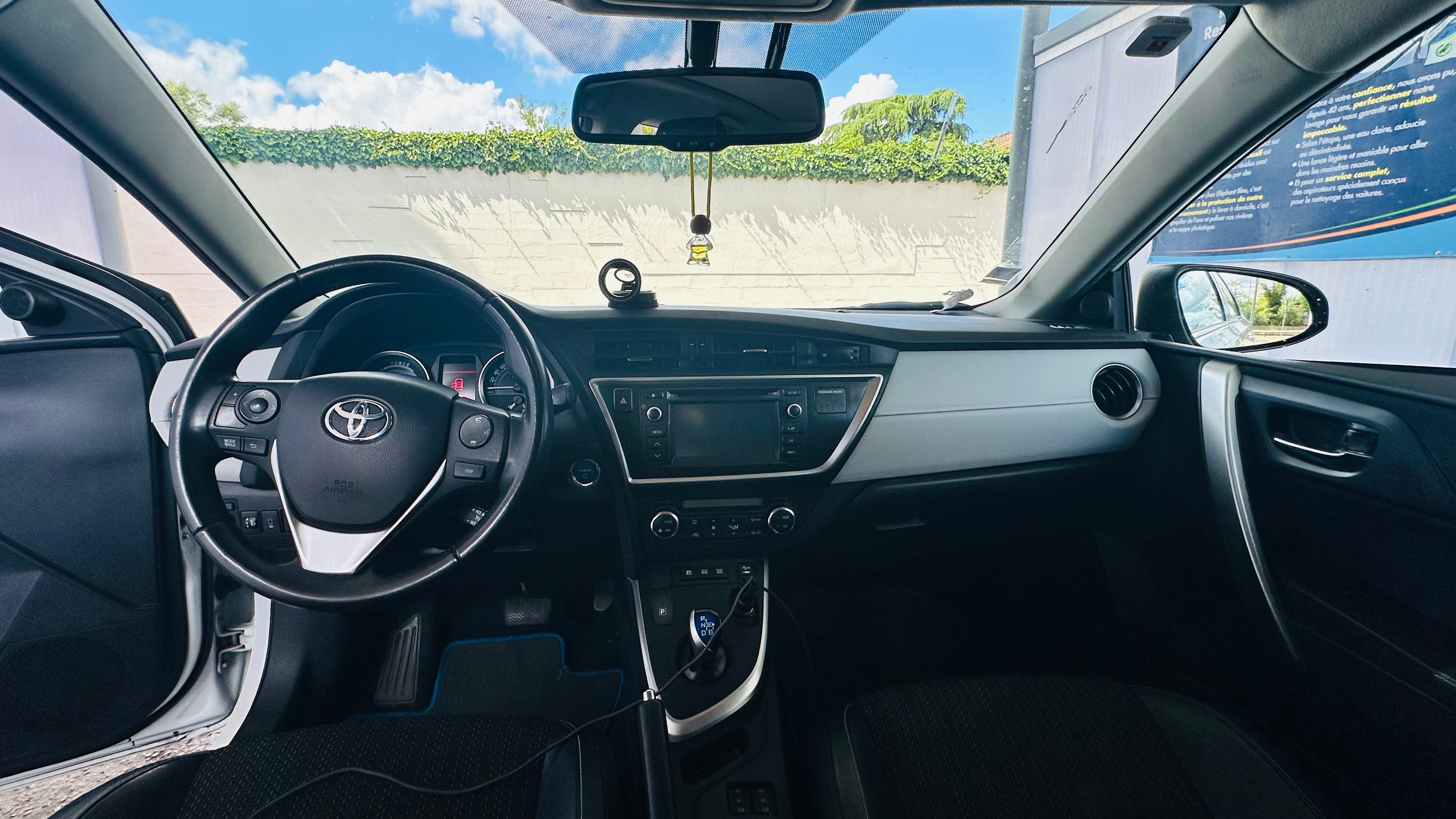 Toyota Auris Hybride avec Régulateur de vitesse