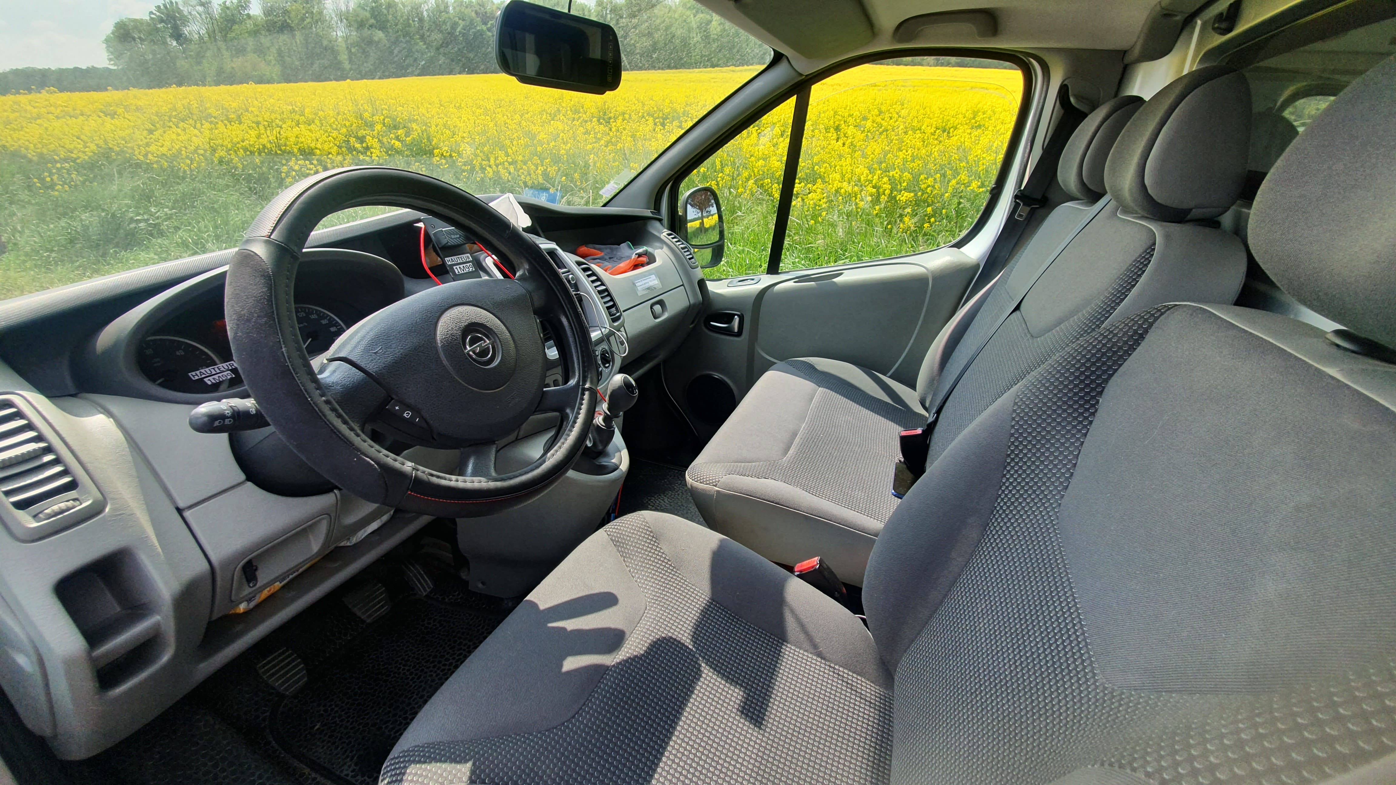 Opel Vivaro Version Rallongée + Regulateur de vitesse + Caméra de Recul avec Audio Bluetooth