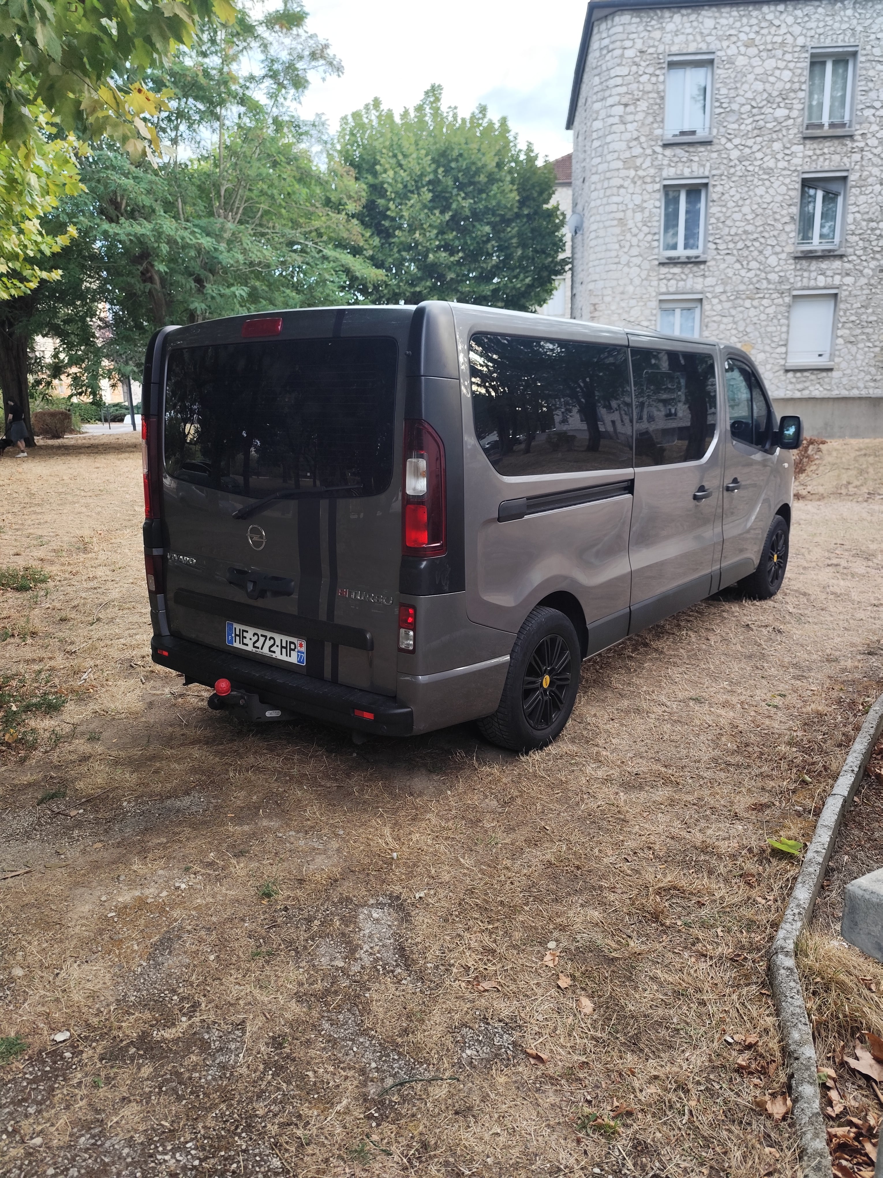 Opel Vivaro Combi avec Climatisation